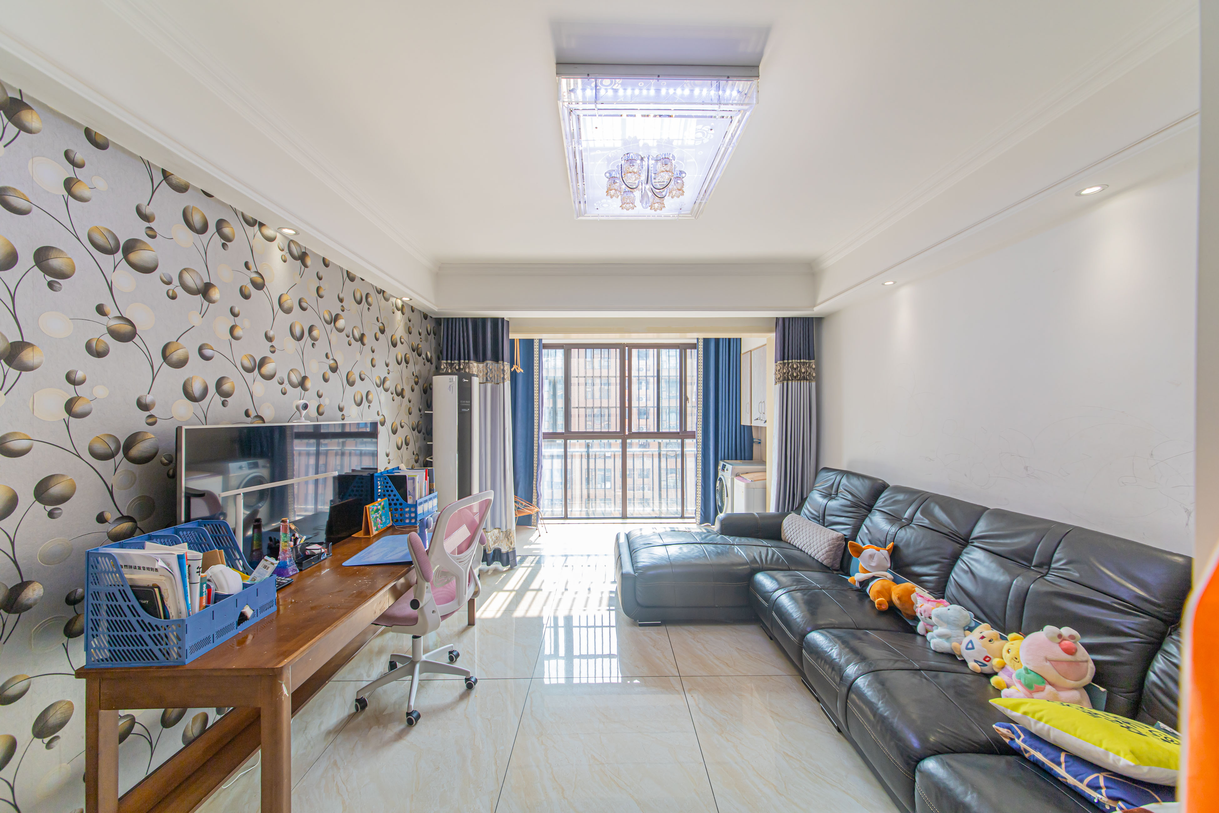 鑫远和城(一、二期) 2室2厅1卫 82.0万 鑫远和城(一、二期) 2室2厅1卫 82.0万客厅