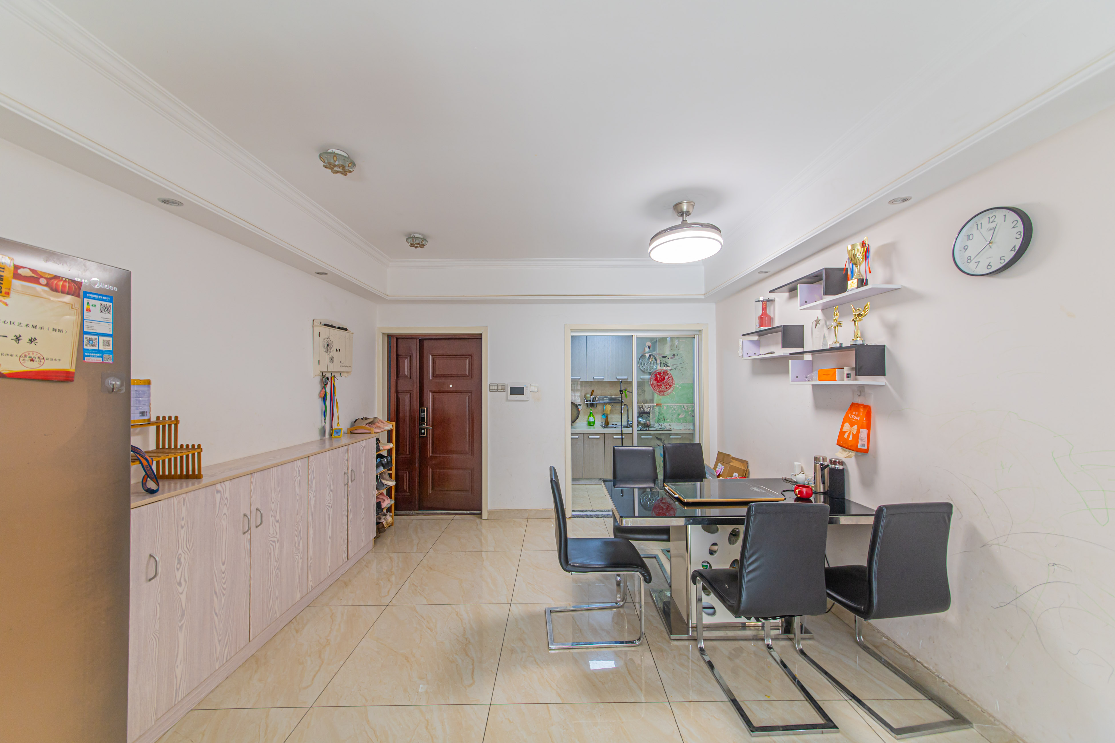 鑫远和城(一、二期) 2室2厅1卫 82.0万 鑫远和城(一、二期) 2室2厅1卫 82.0万客厅