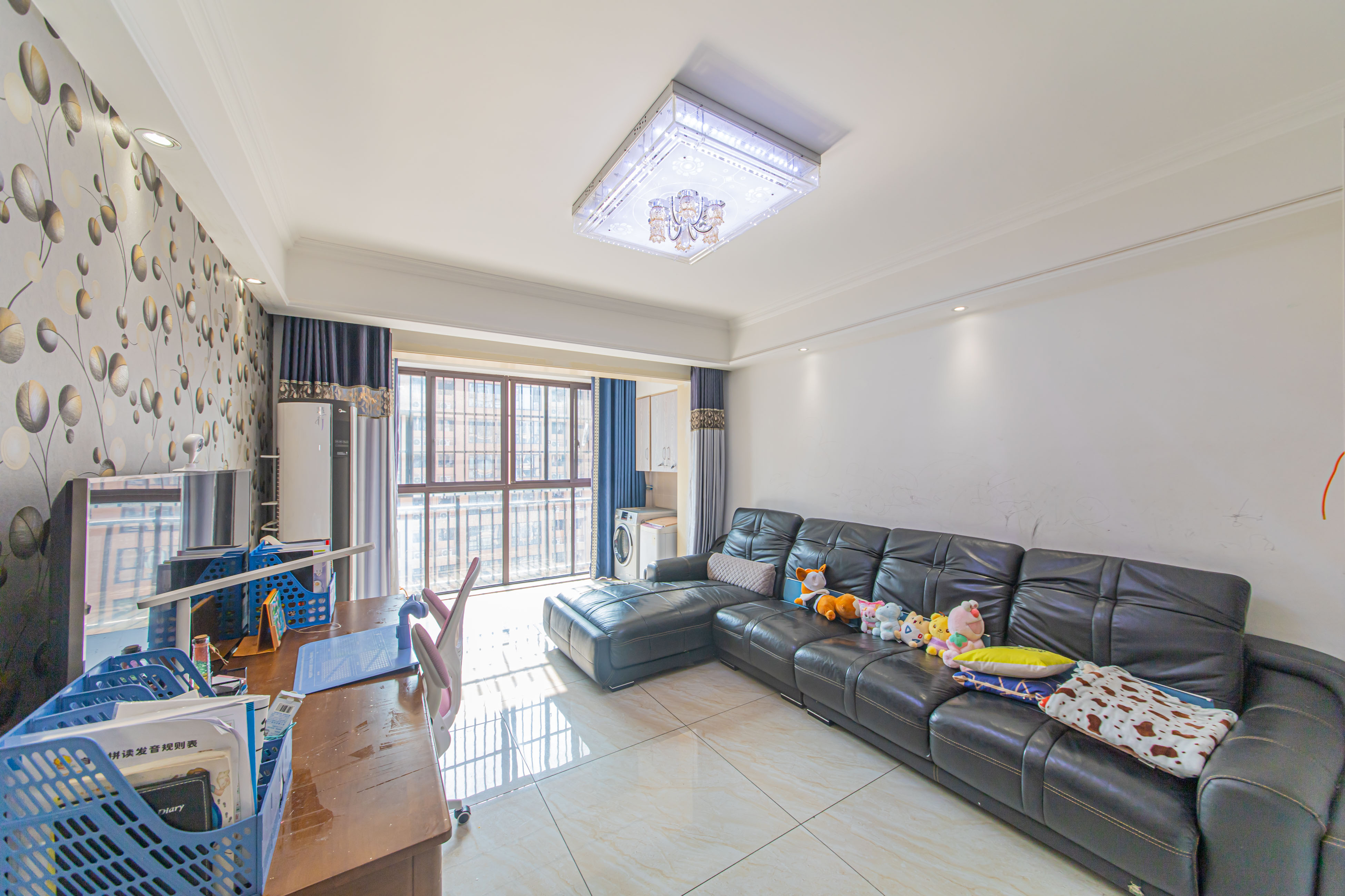 鑫远和城(一、二期) 2室2厅1卫 82.0万 鑫远和城(一、二期) 2室2厅1卫 82.0万客厅