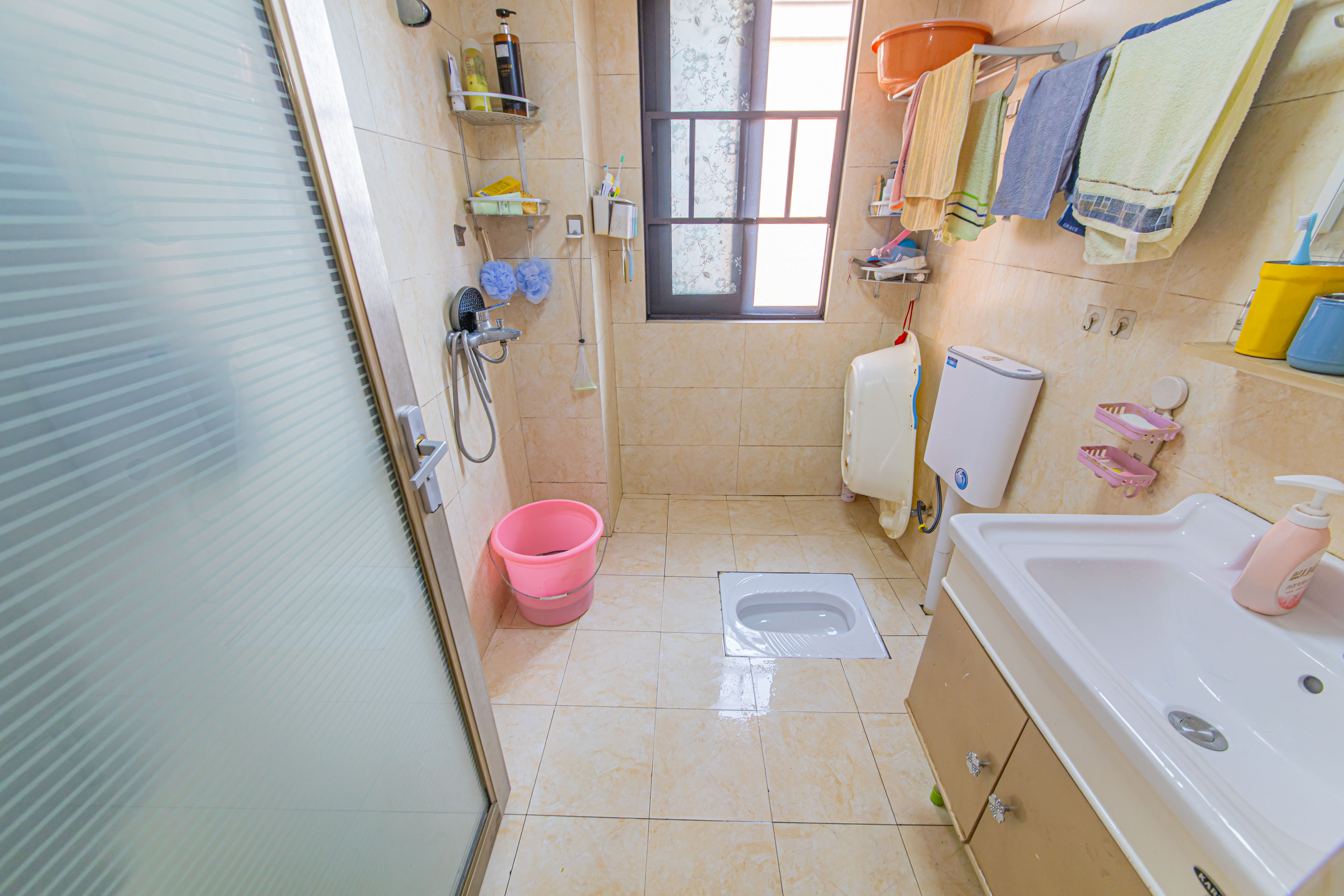 鑫远和城(一、二期) 2室2厅1卫 82.0万 鑫远和城(一、二期) 2室2厅1卫 82.0万卫生间