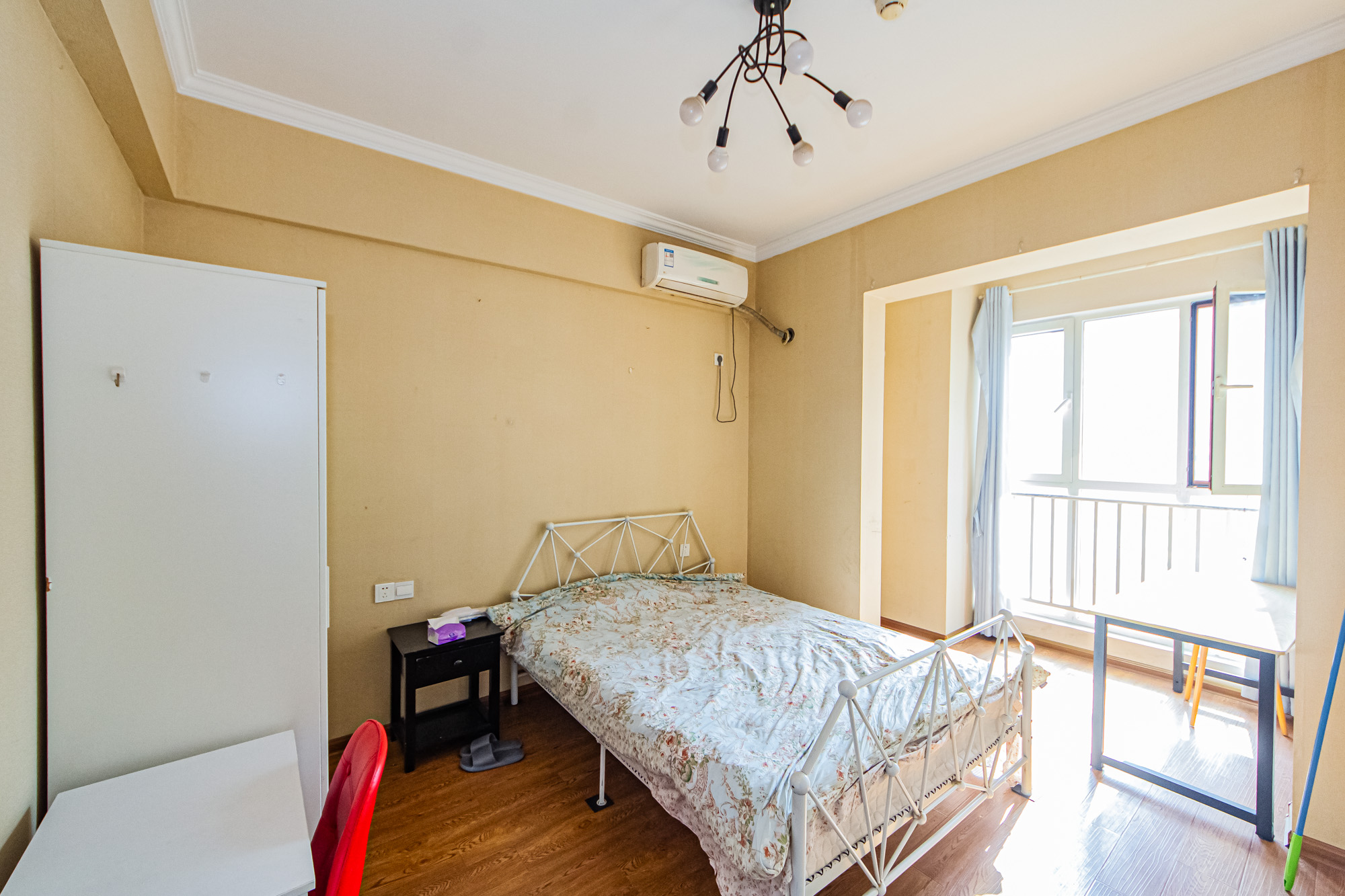 北辰三角洲E4区 2室2厅1卫 76.0万 北辰三角洲E4区 2室2厅1卫 76.0万卧室