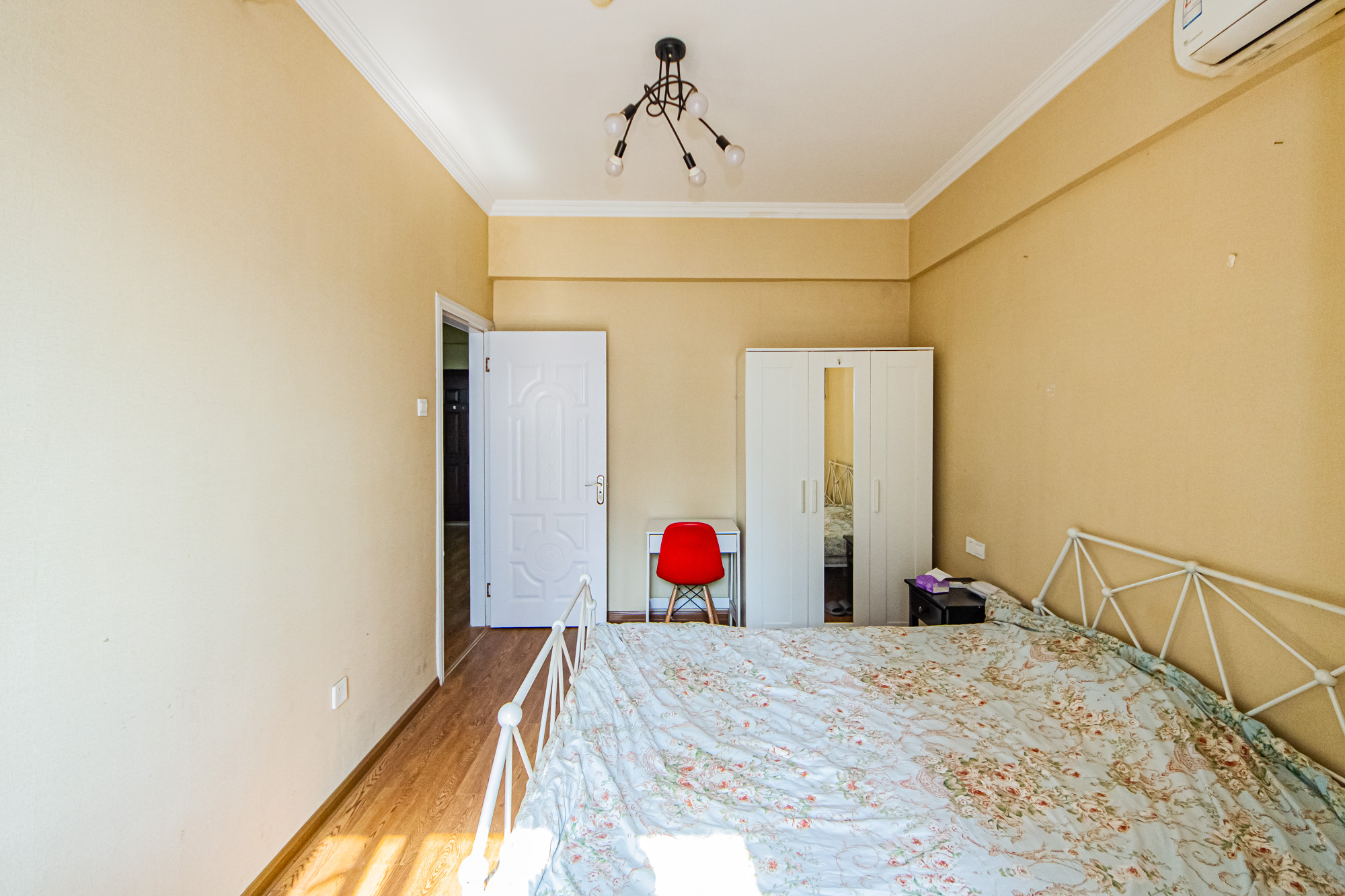 北辰三角洲E4区 2室2厅1卫 76.0万 北辰三角洲E4区 2室2厅1卫 76.0万卧室