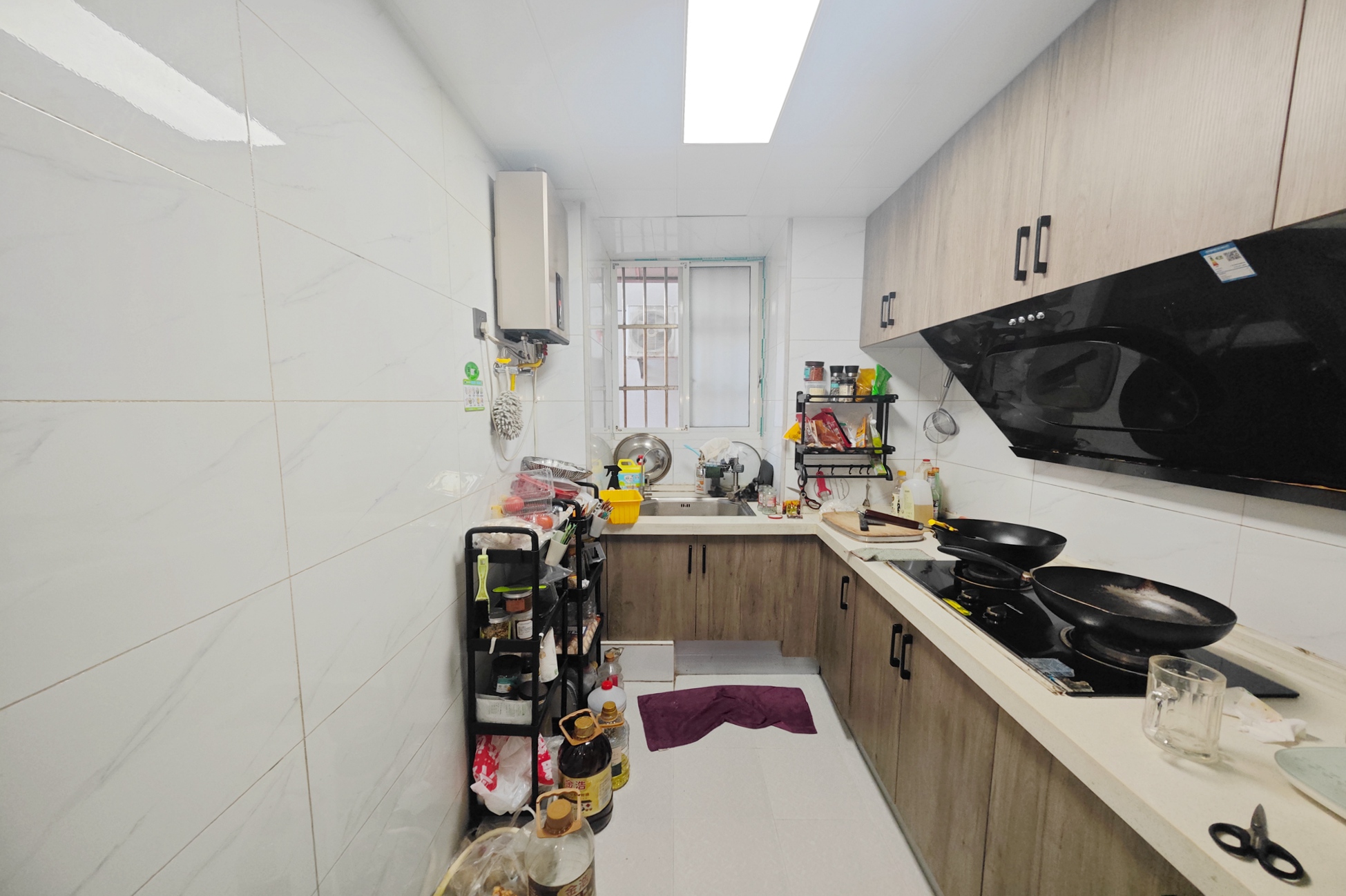 金科园  2室2厅1卫    62.8万 金科园  2室2厅1卫    62.8万厨房