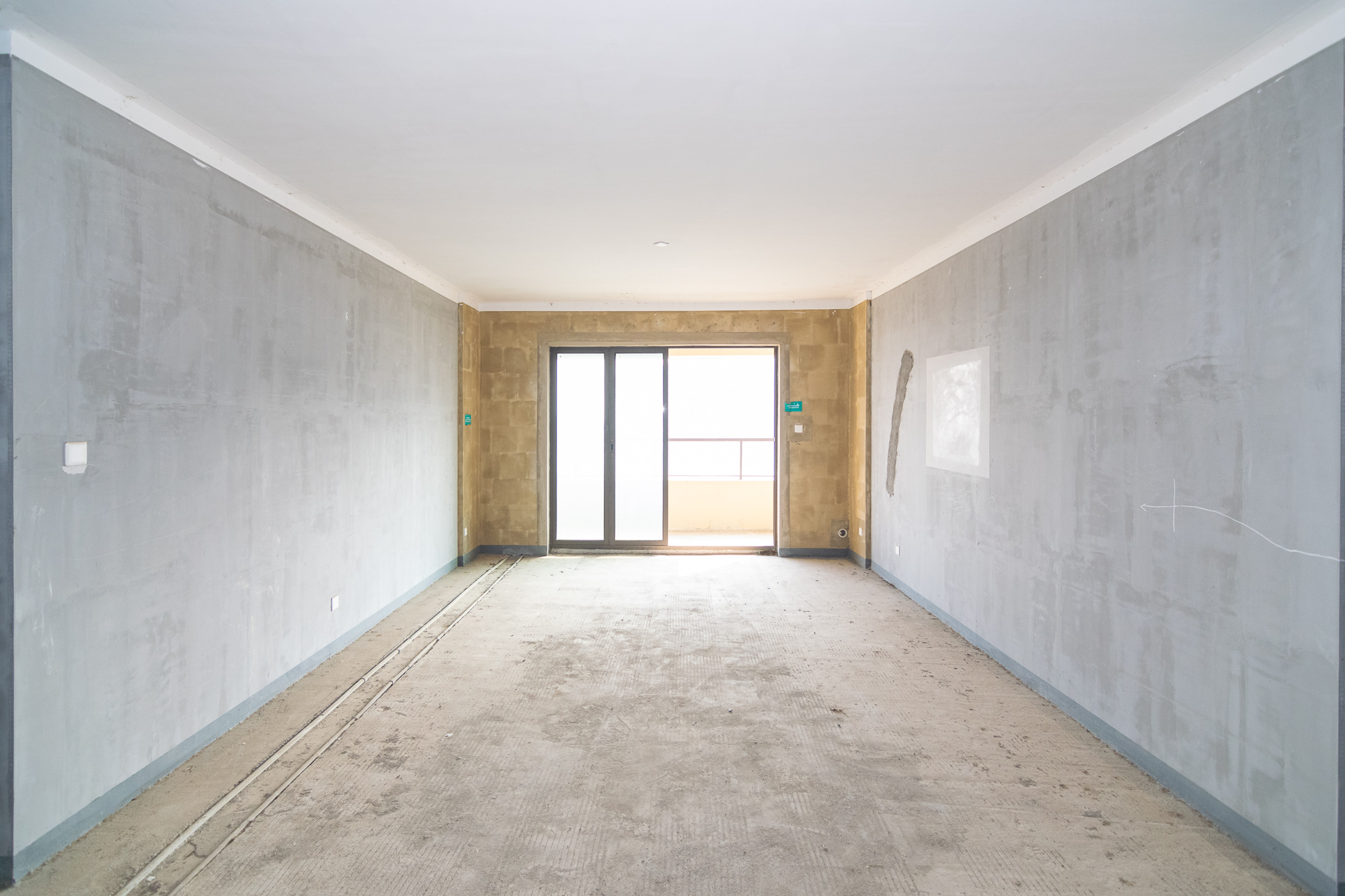 华润桃源里 4室2厅2卫 105.0万 华润桃源里 4室2厅2卫 105.0万客厅