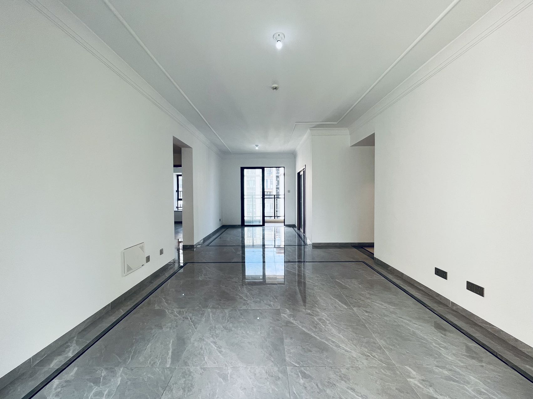 星华海岸城四期 3室2厅2卫 195.0万 星华海岸城四期 3室2厅2卫 195.0万室内图