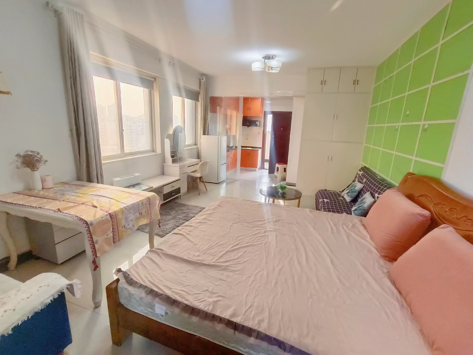 巧克力空间(建鸿达现代大厦) 1室1厅1卫 1300.0元/月 巧克力空间(建鸿达现代大厦) 1室1厅1卫 1300.0元/月室内图