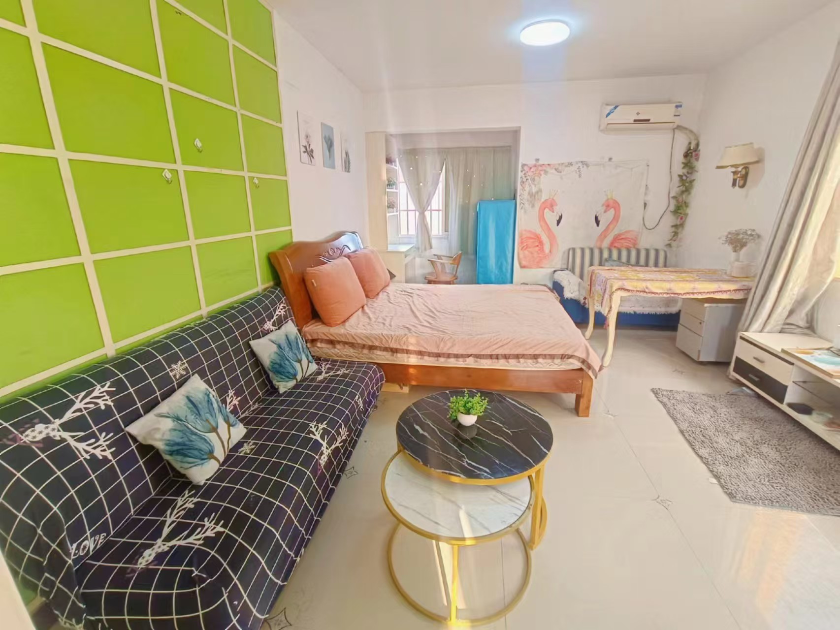 巧克力空间(建鸿达现代大厦) 1室1厅1卫 1300.0元/月 巧克力空间(建鸿达现代大厦) 1室1厅1卫 1300.0元/月室内图