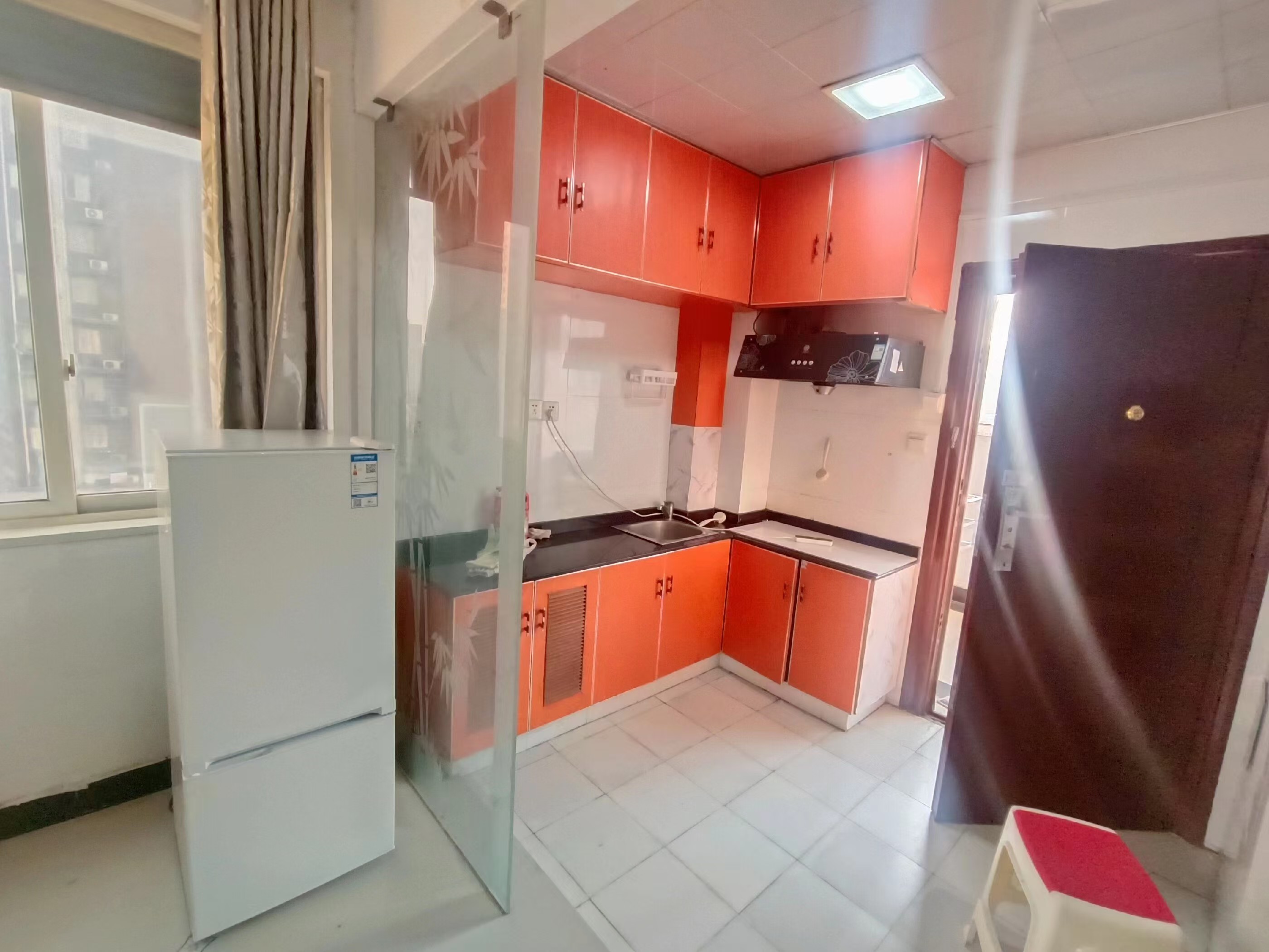 巧克力空间(建鸿达现代大厦) 1室1厅1卫 1300.0元/月 巧克力空间(建鸿达现代大厦) 1室1厅1卫 1300.0元/月室内图