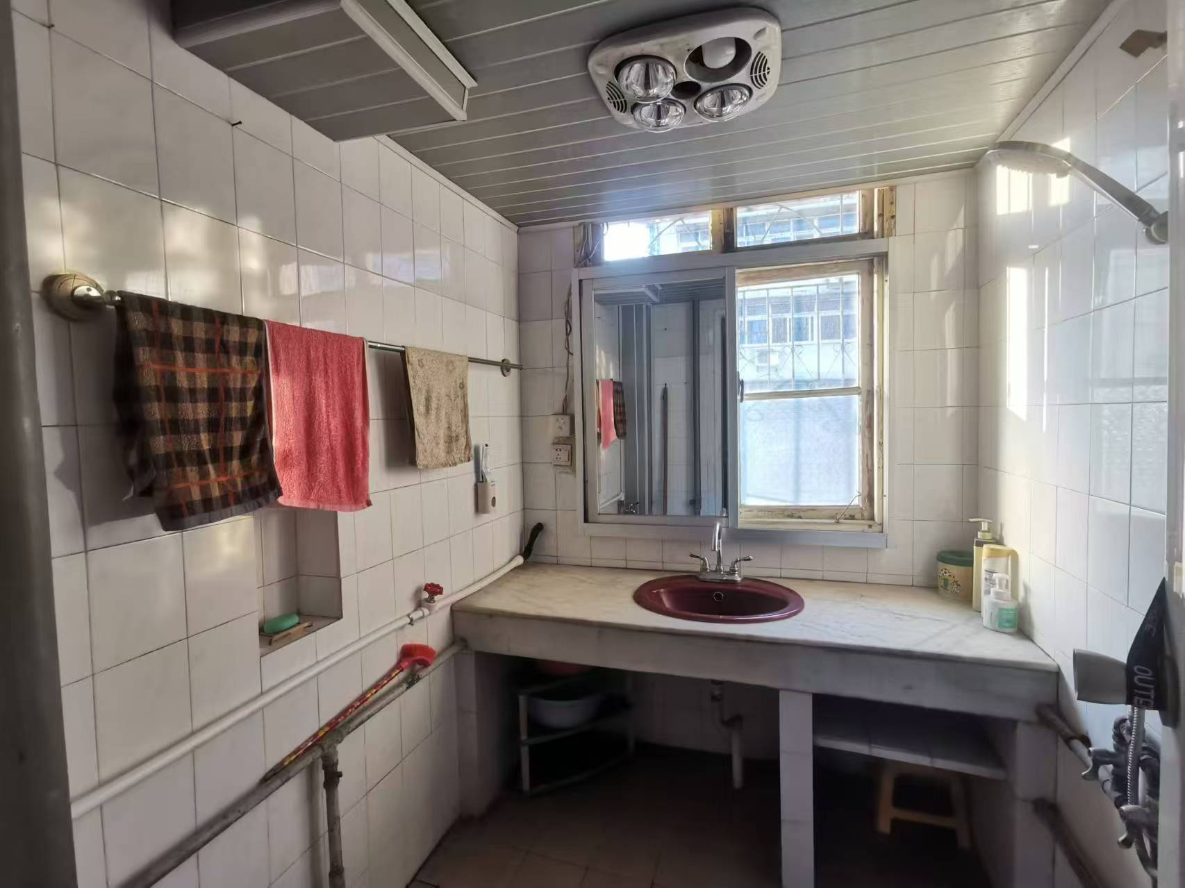 国安新村 3室2厅1卫 42.0万 国安新村 3室2厅1卫 42.0万室内图