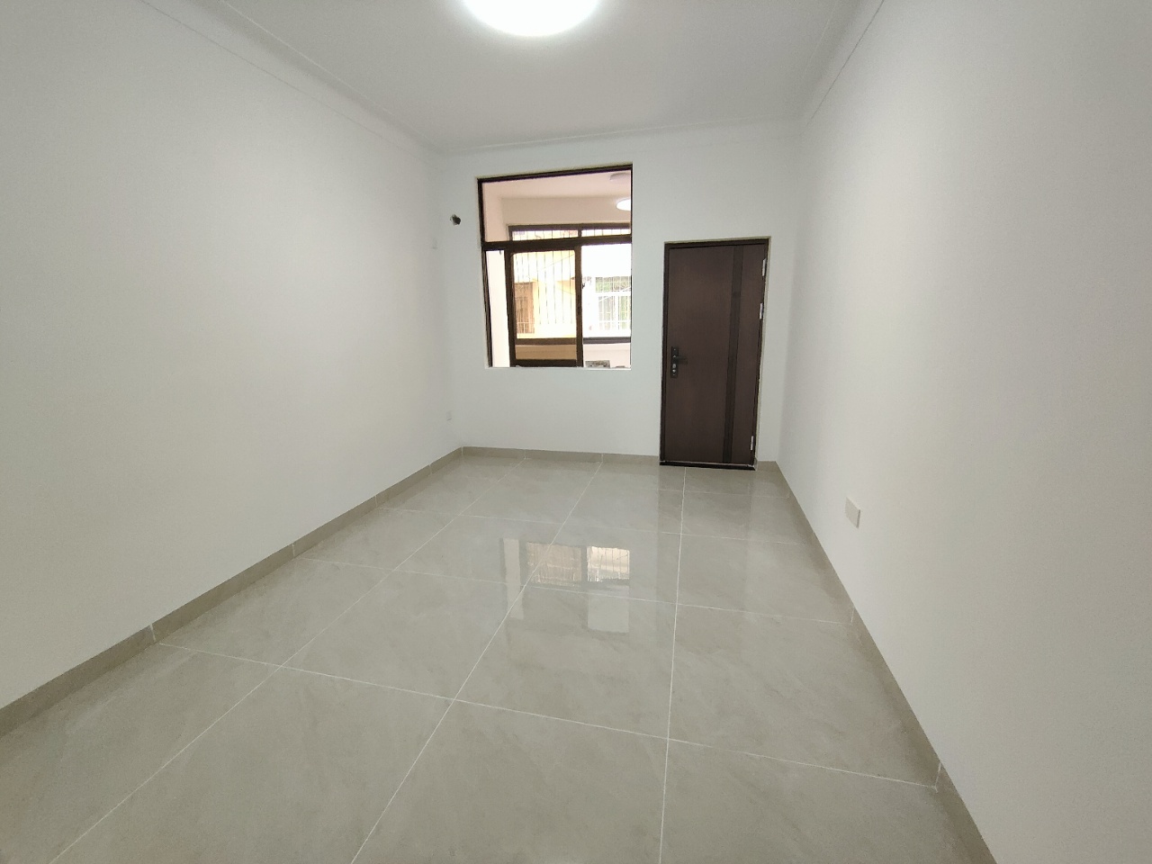 大通苑小区 6室2厅2卫 4000.0元/月 大通苑小区 6室2厅2卫 4000.0元/月室内图