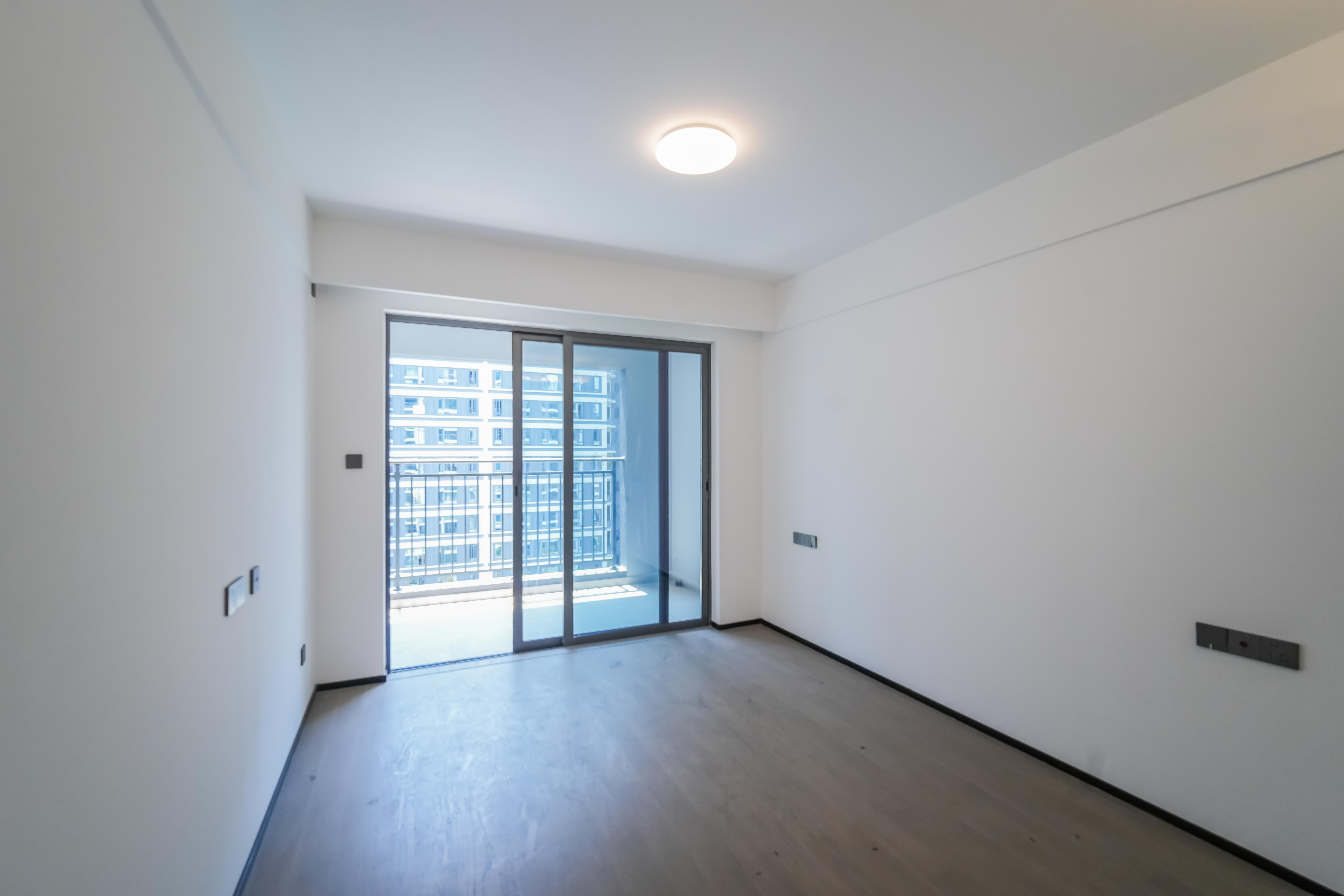 轨道万科悦府  4室2厅2卫    210.0万 轨道万科悦府  4室2厅2卫    210.0万卧室