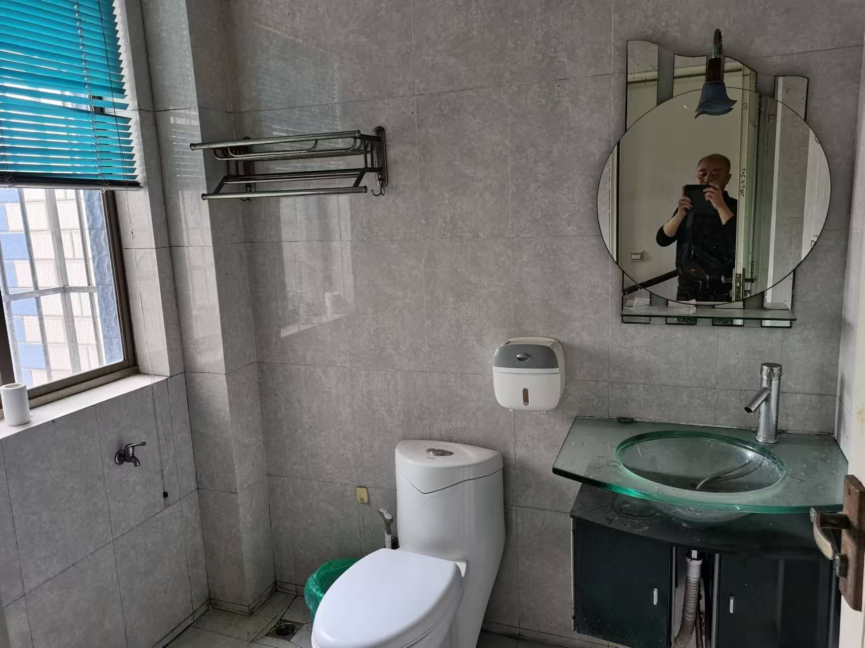 株洲华苑小区 4室2厅2卫 1800.0元/月 株洲华苑小区 4室2厅2卫 1800.0元/月室内图