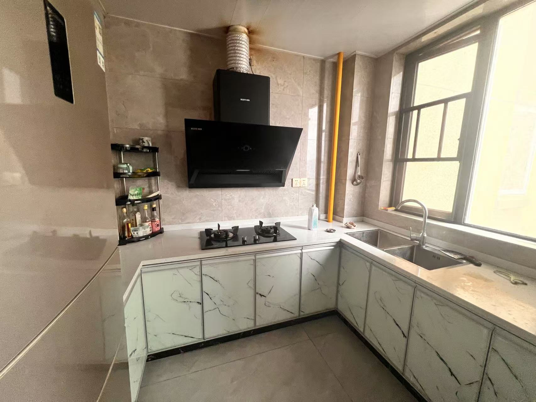 中建江湾壹号 4室2厅2卫 2600.0元/月 中建江湾壹号 4室2厅2卫 2600.0元/月室内图