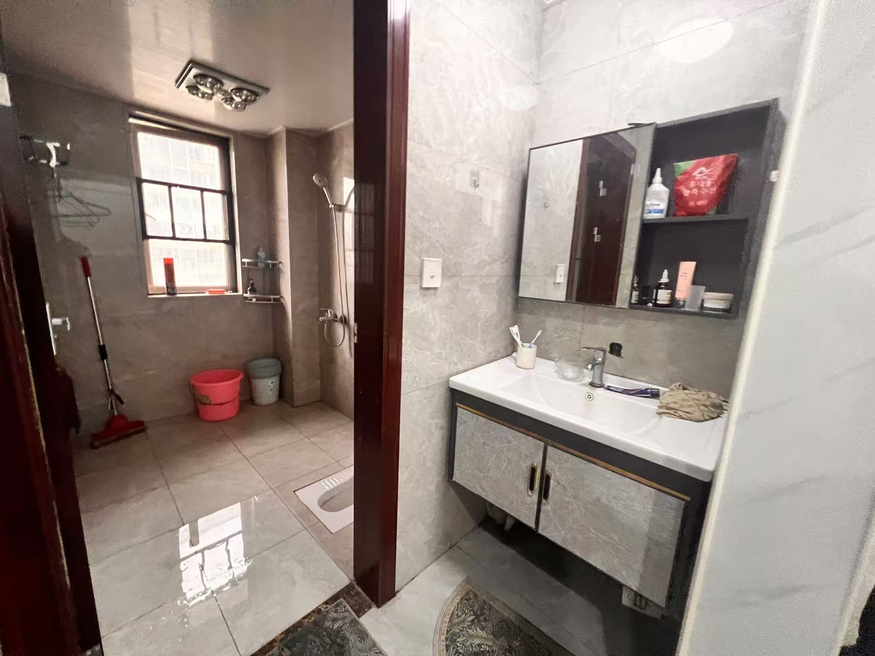 中建江湾壹号 4室2厅2卫 2600.0元/月 中建江湾壹号 4室2厅2卫 2600.0元/月室内图