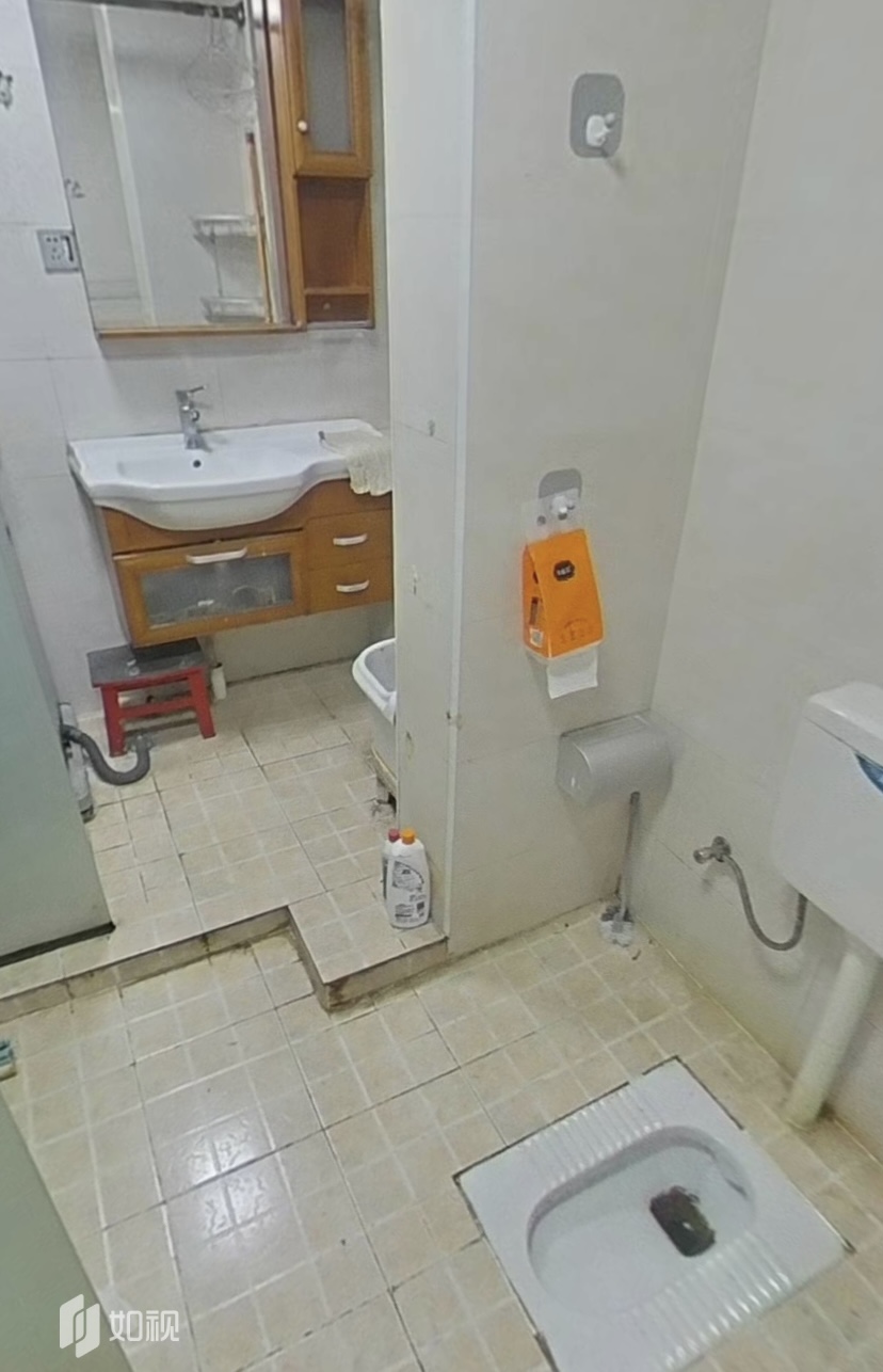 长大彩虹都  3室1厅1卫   2200.00元/月室内图