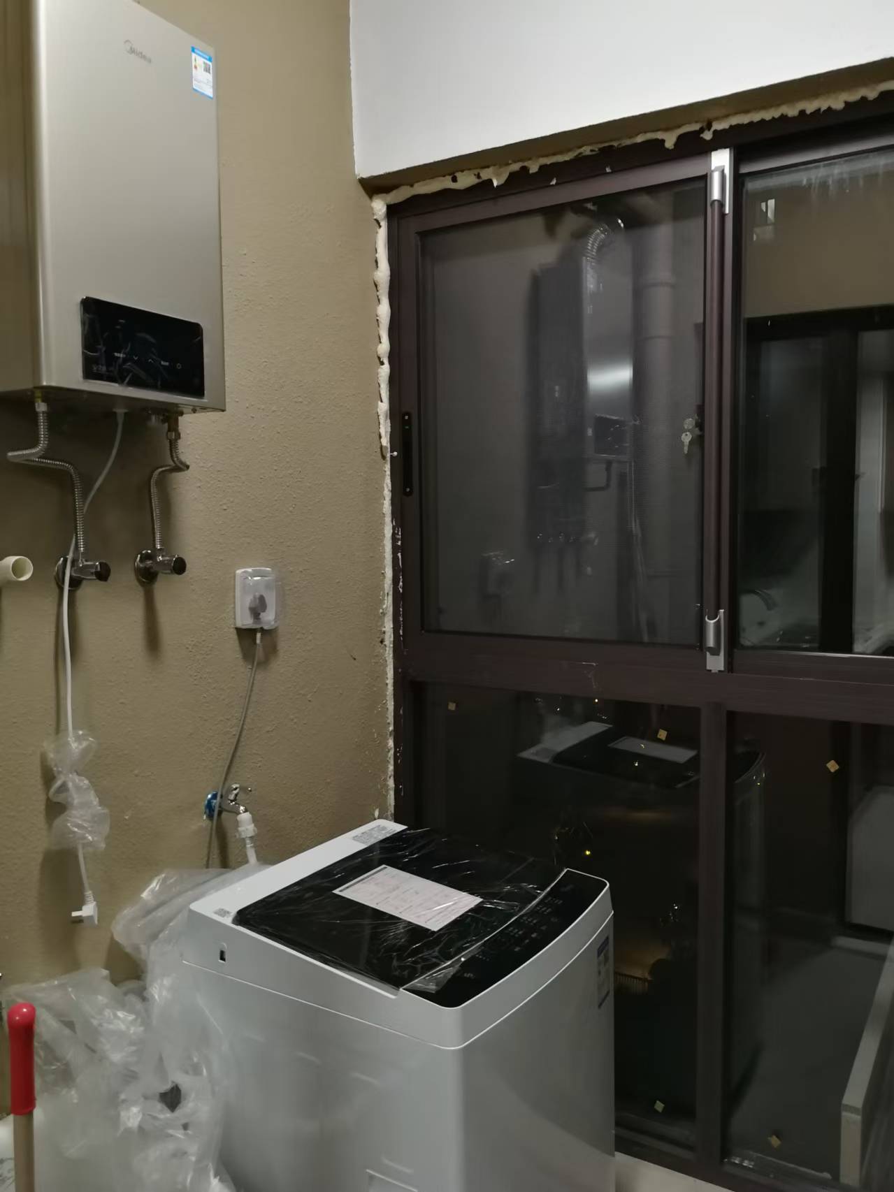 美的翰城  3室2厅2卫    2300.0元/月 美的翰城  3室2厅2卫    2300.0元/月室内图