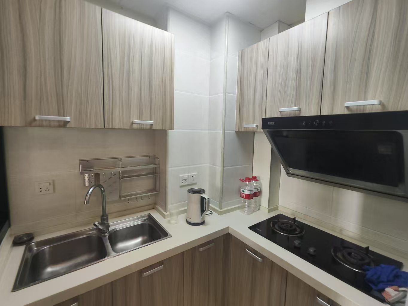 长房半岛蓝湾(观山月) 1室1厅1卫 1500.0元/月 长房半岛蓝湾(观山月) 1室1厅1卫 1500.0元/月室内图