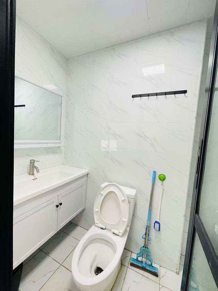 怡海星城  1室1厅1卫    900.0元/月 怡海星城  1室1厅1卫    900.0元/月室内图