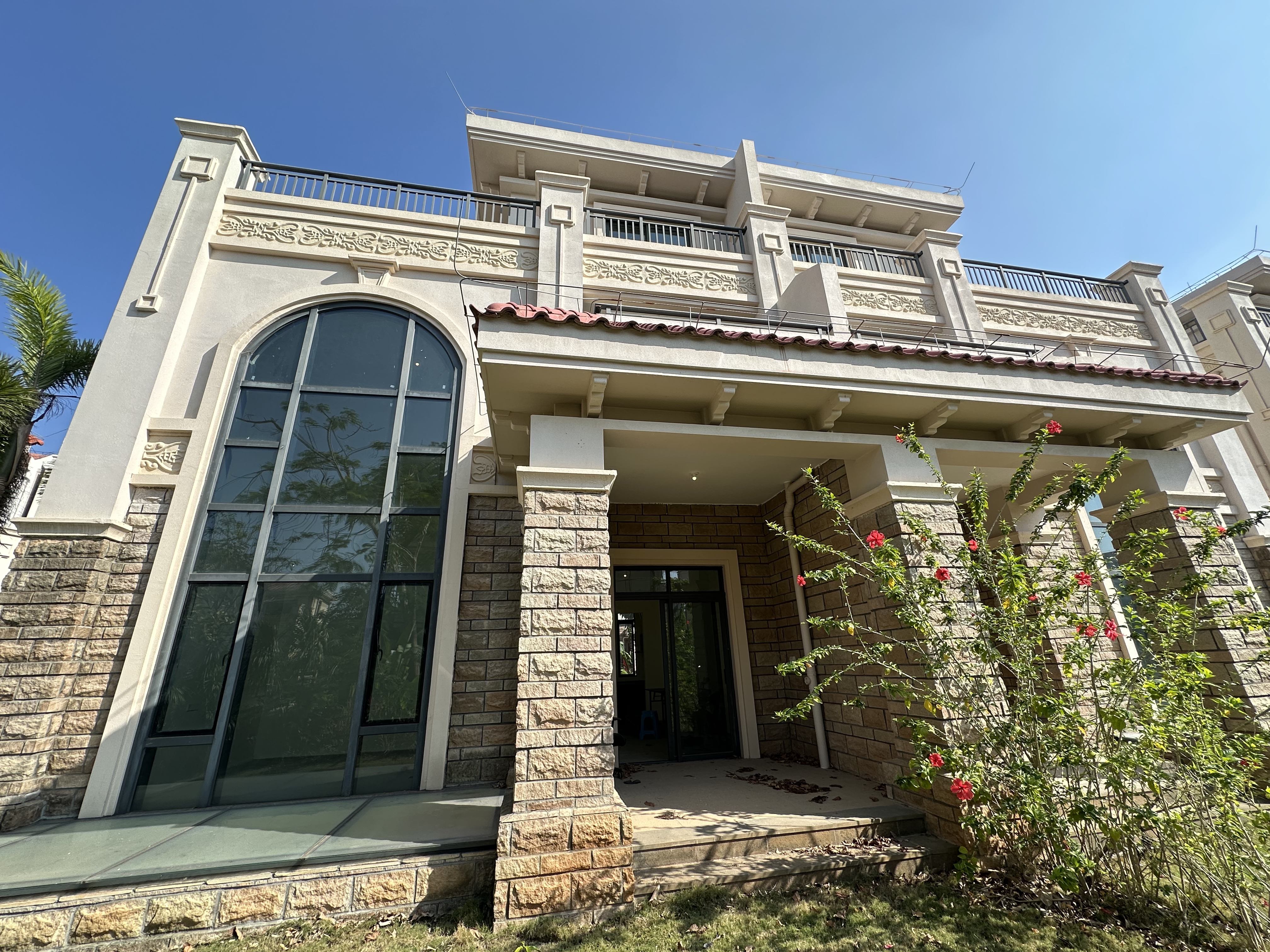 碧桂园半岛南湾 6室2厅5卫 10000.0元/月 碧桂园半岛南湾 6室2厅5卫 10000.0元/月室内图