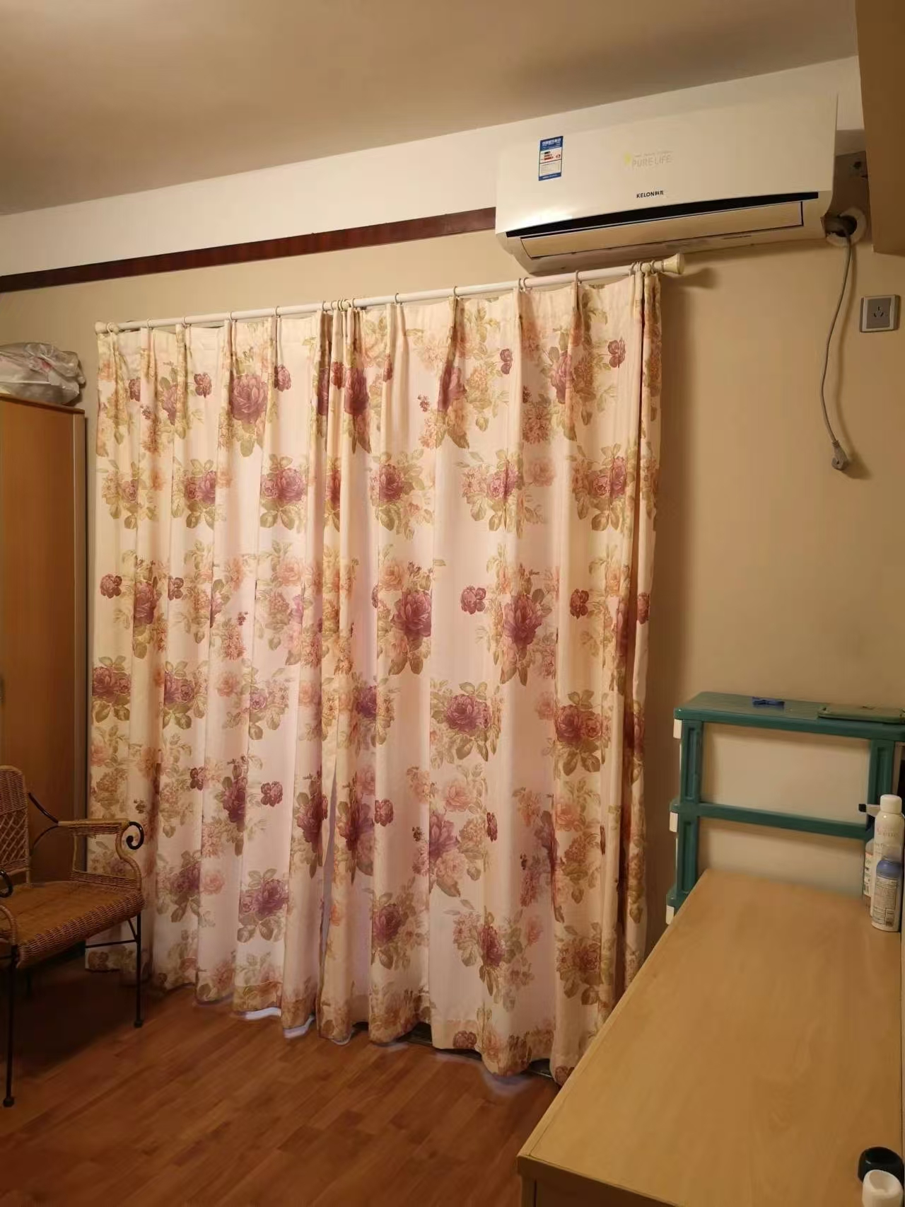 景瑞花园 3室2厅2卫 3300.0元/月 景瑞花园 3室2厅2卫 3300.0元/月室内图