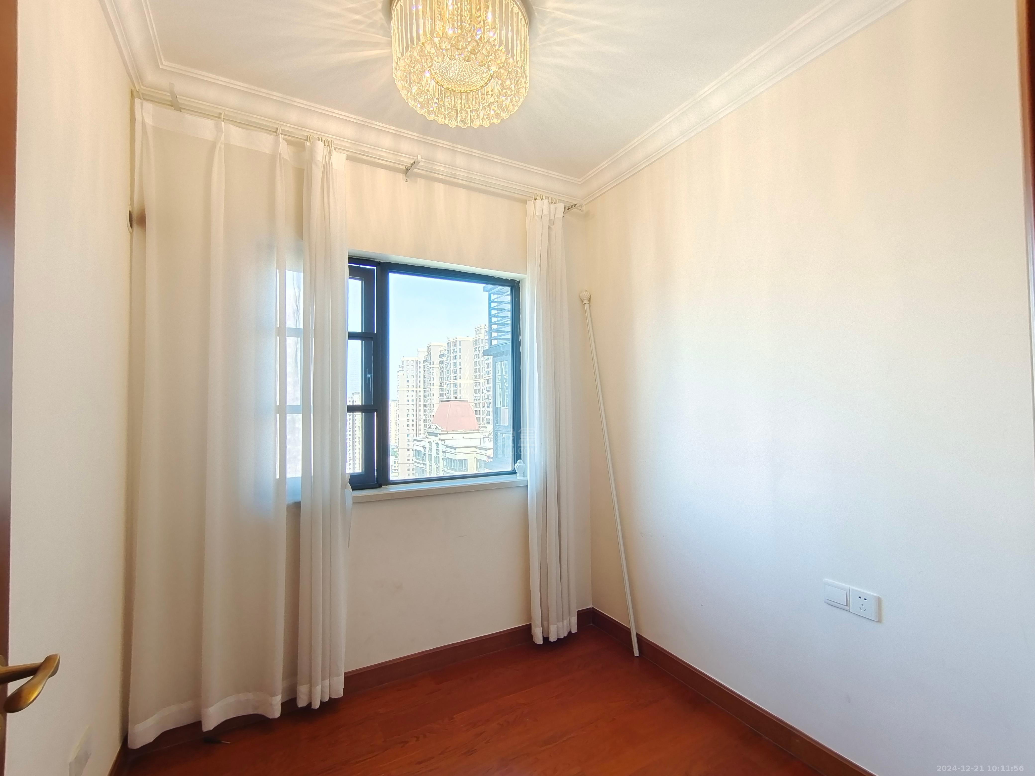 恒大华府 3室2厅1卫 2000.0元/月 恒大华府 3室2厅1卫 2000.0元/月室内图