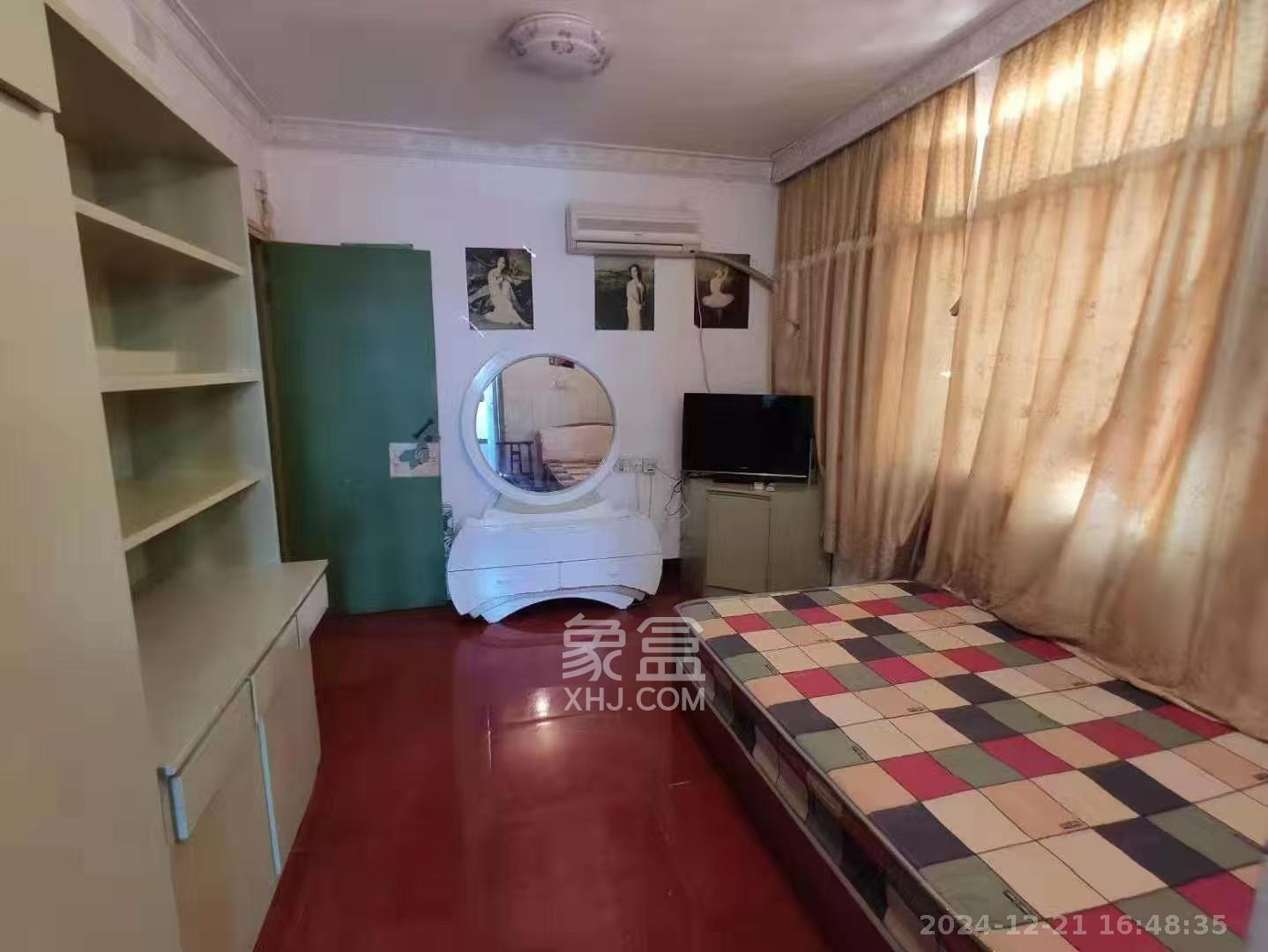 戥子桥散盘  1室1厅1卫    1000.0元/月室内图