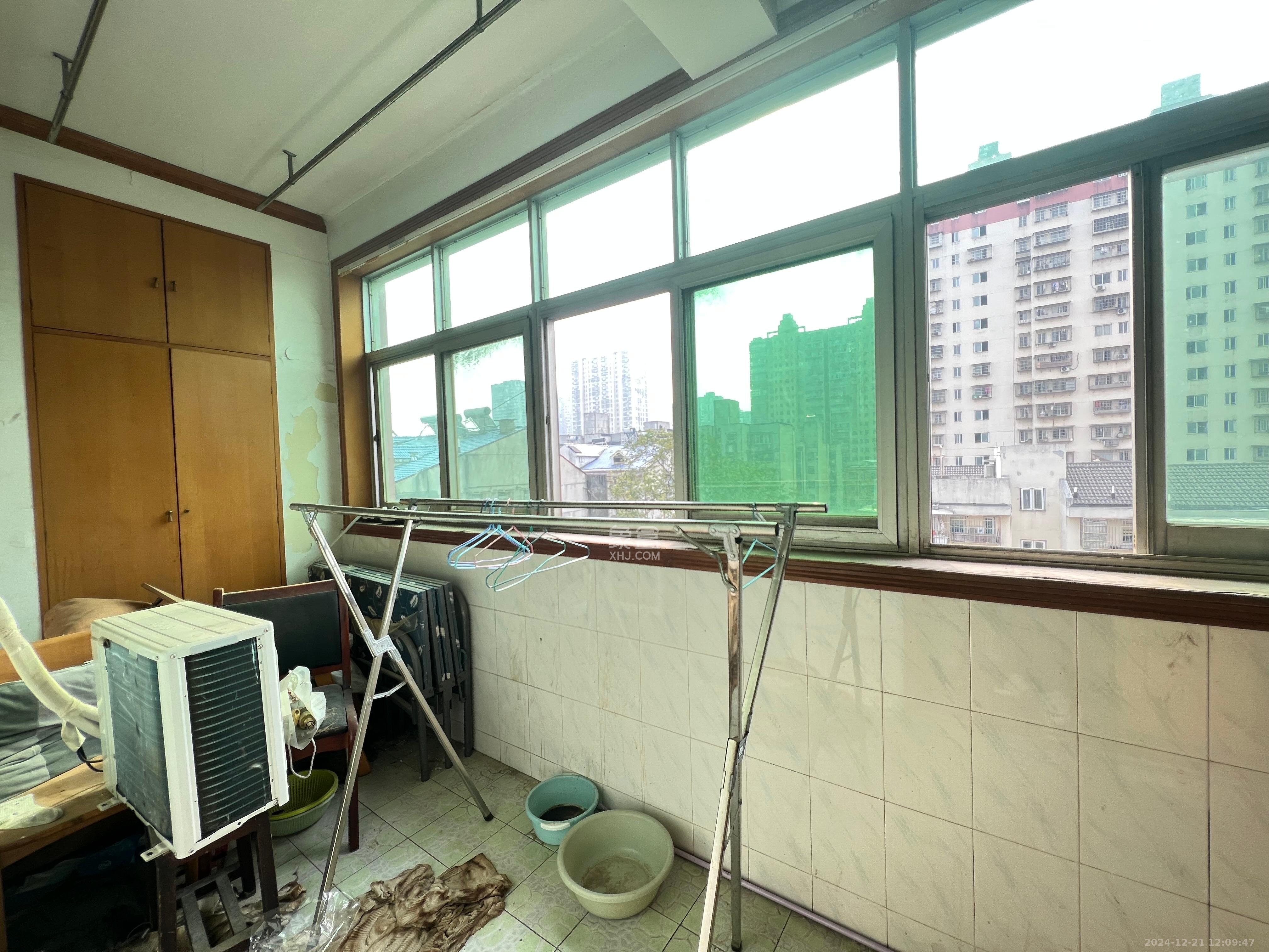 天剑路扫把塘检察院宿舍 3室2厅1卫 1600.0元/月 天剑路扫把塘检察院宿舍 3室2厅1卫 1600.0元/月室内图