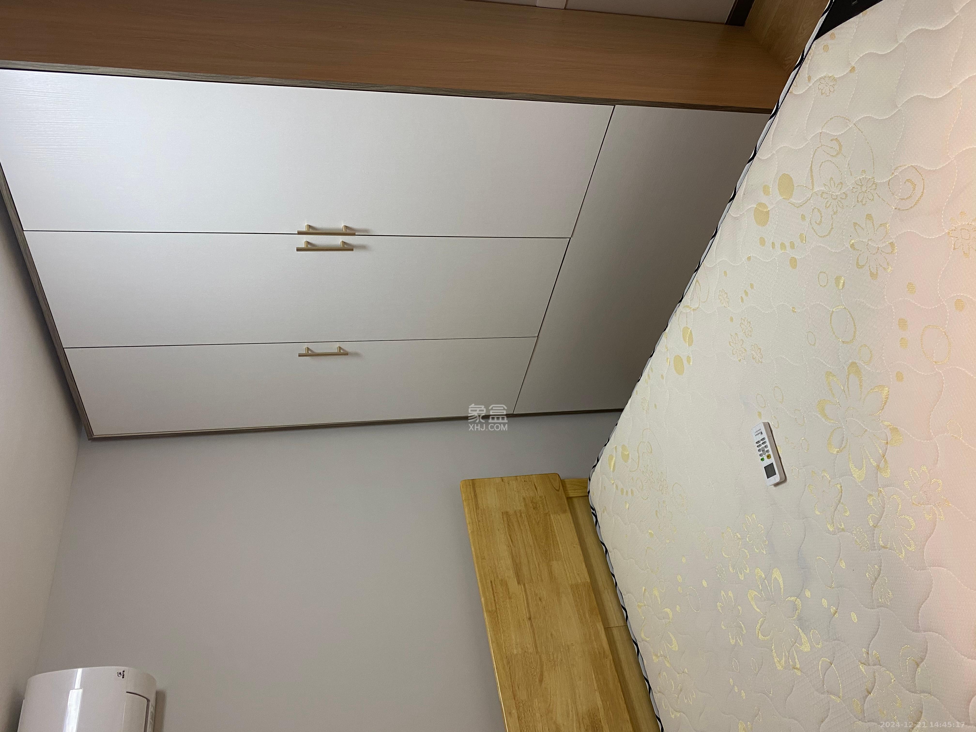 时代年华  3室2厅2卫    2000.0元/月 时代年华  3室2厅2卫    2000.0元/月室内图1