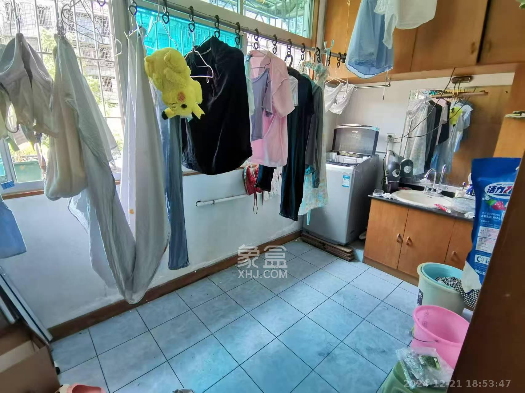 农行小区（农行宿舍）  3室2厅1卫   2600.00元/月室内图