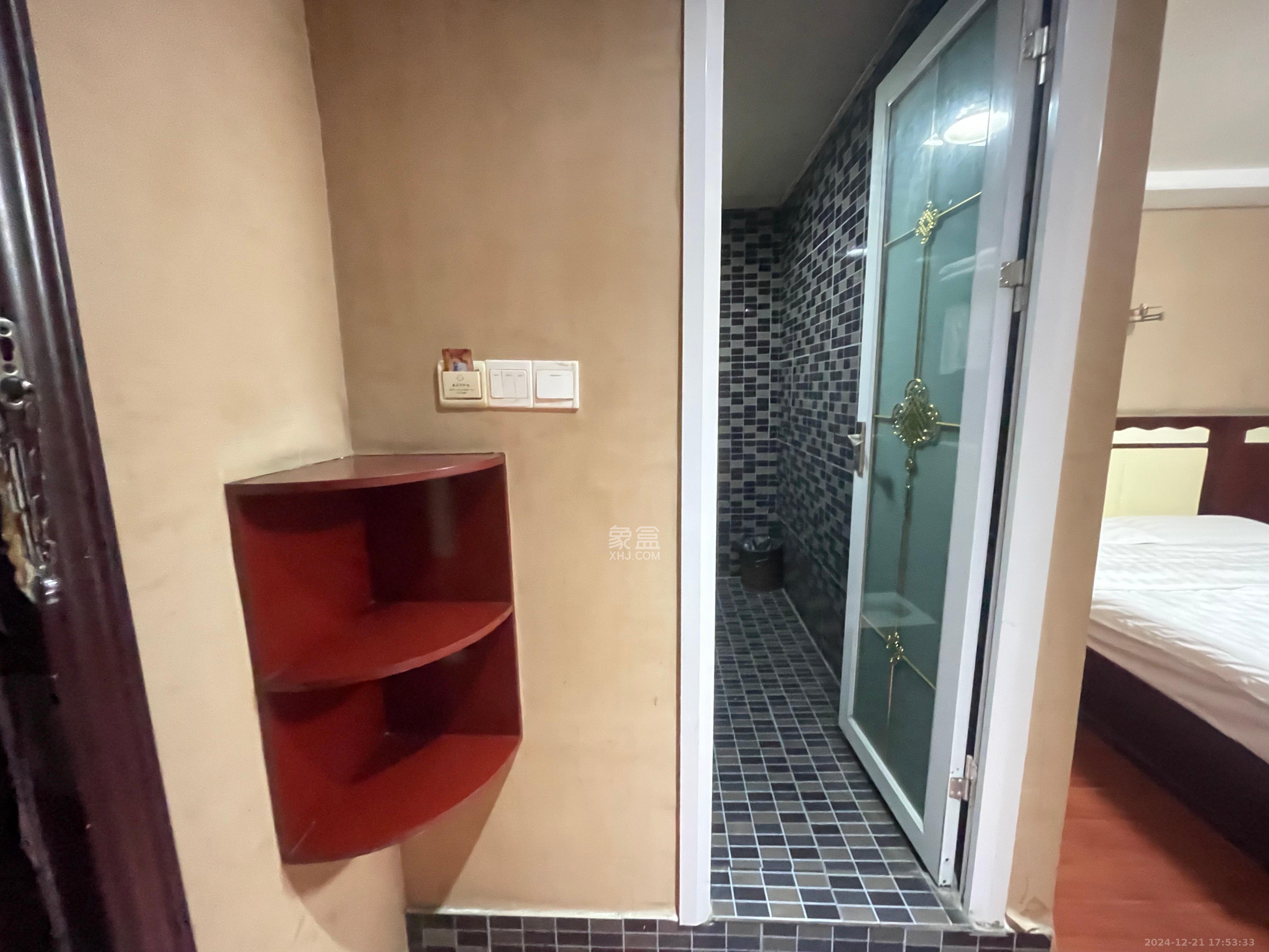 高桥火焰市场 1室0厅1卫 1000.0元/月 高桥火焰市场 1室0厅1卫 1000.0元/月室内图