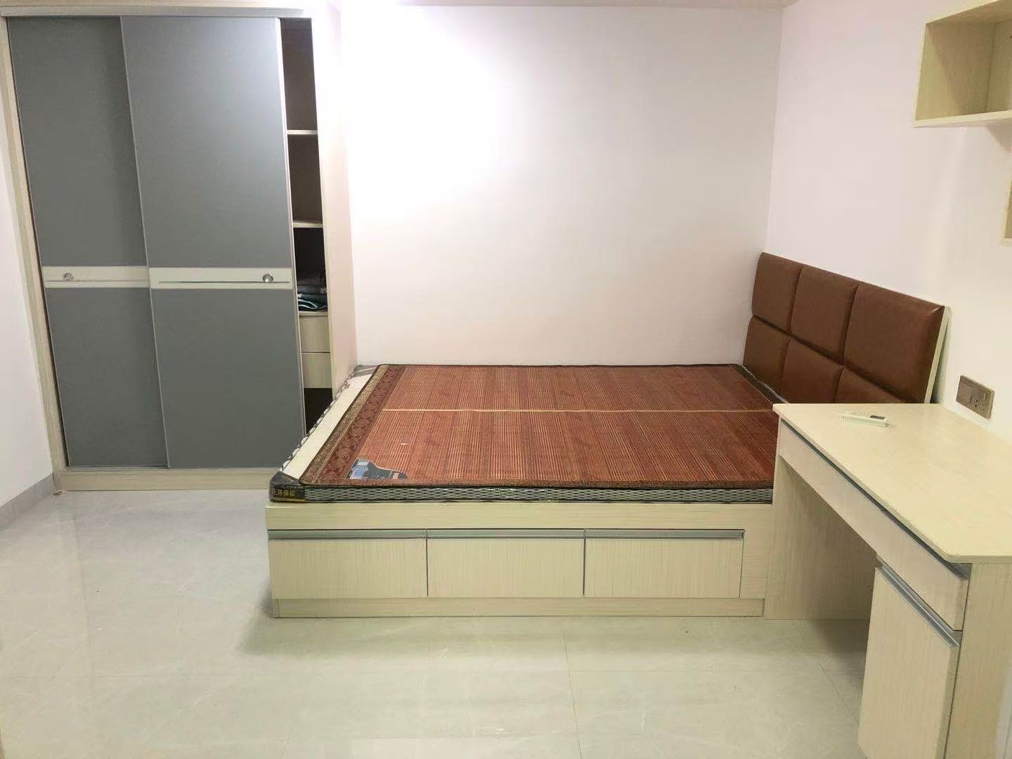 金泉小区 2室1厅1卫 1280.0元/月 金泉小区 2室1厅1卫 1280.0元/月室内图