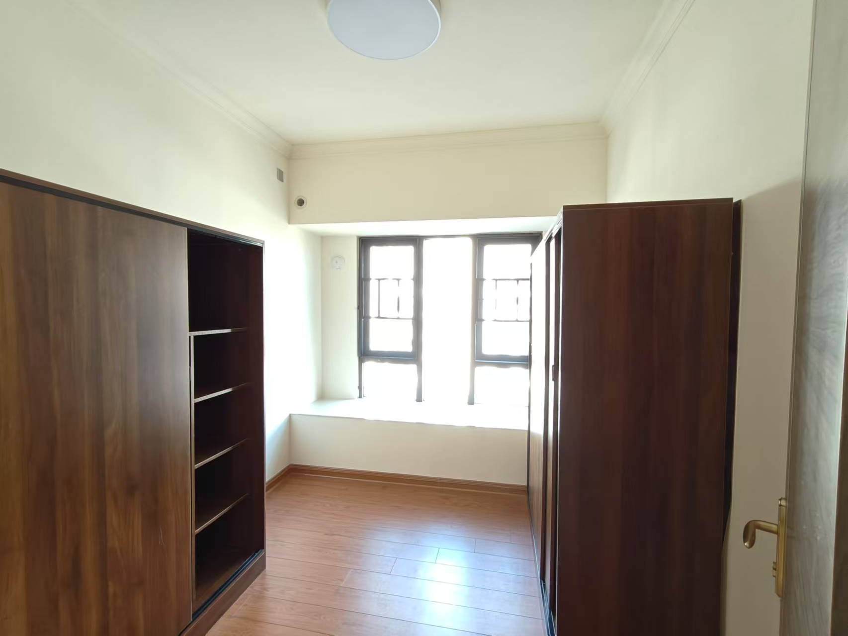 碧桂园酃湖世家 3室2厅2卫 2500.0元/月 碧桂园酃湖世家 3室2厅2卫 2500.0元/月室内图