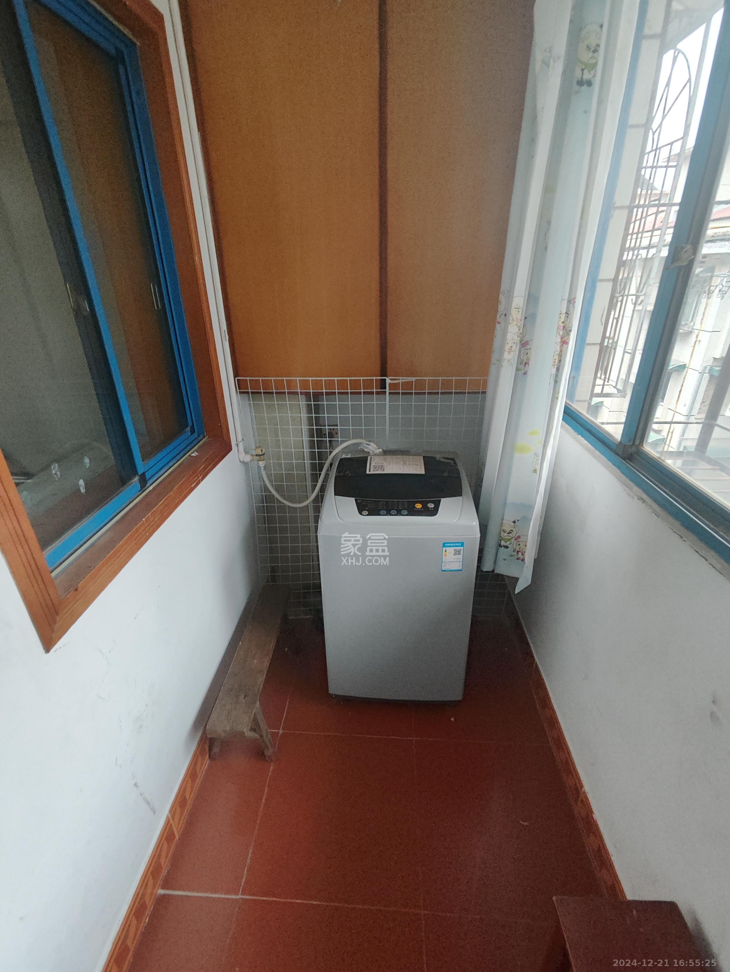 白沙啤酒公寓  2室1厅1卫    1300.0元/月 白沙啤酒公寓  2室1厅1卫    1300.0元/月室内图