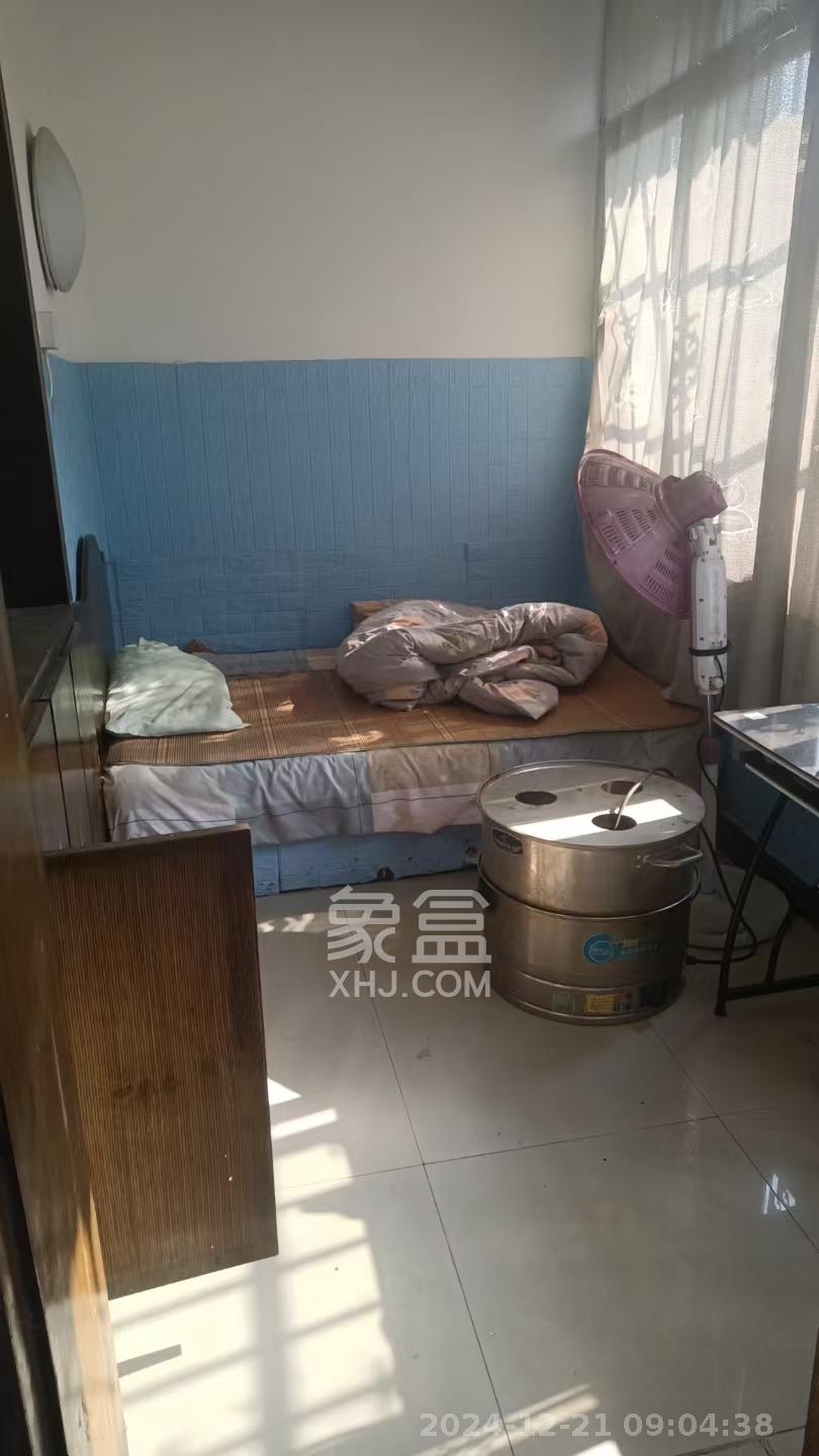 登隆街散盘  2室1厅1卫    2000.0元/月室内图