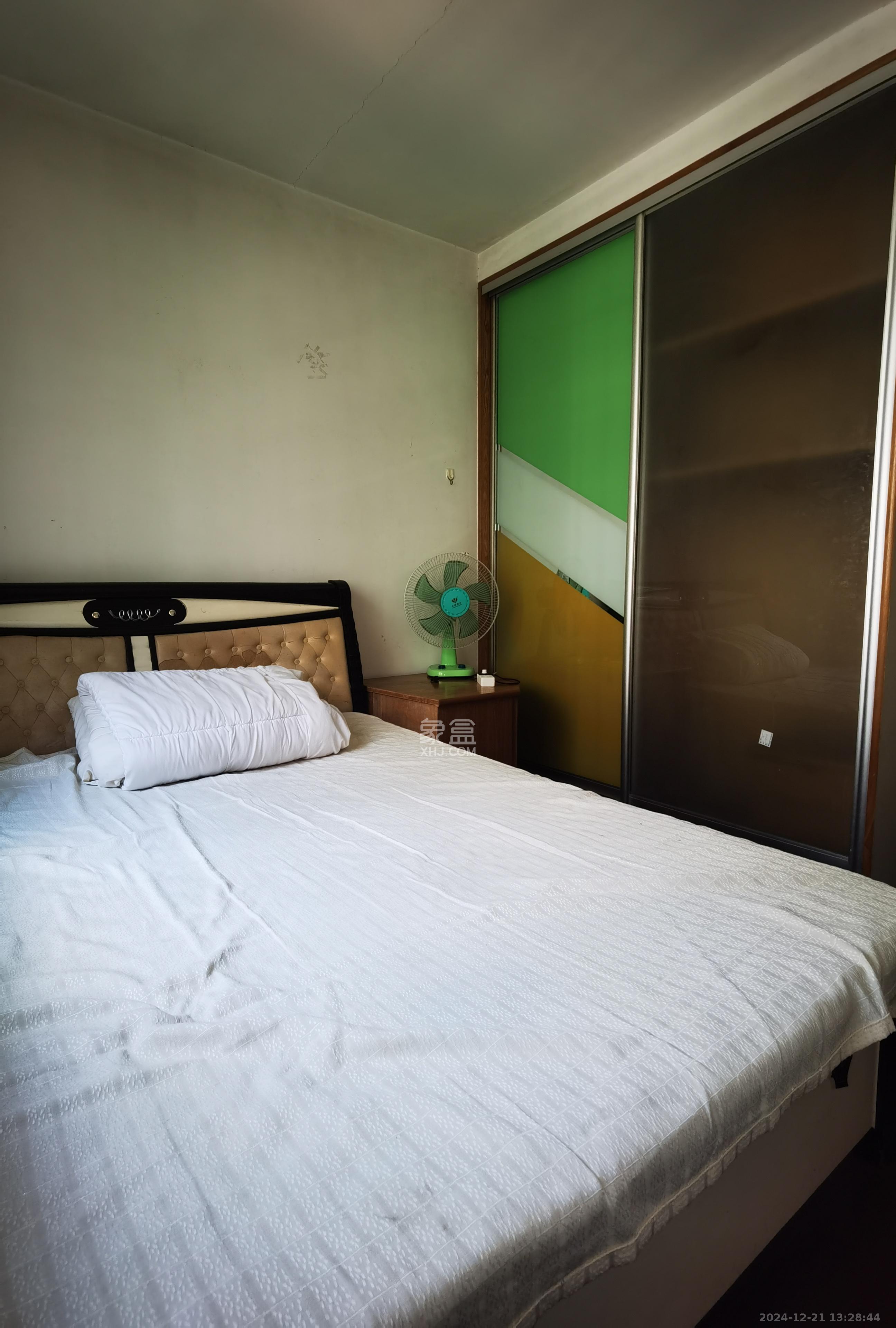 佳园星城 3室2厅1卫 1800.0元/月 佳园星城 3室2厅1卫 1800.0元/月室内图