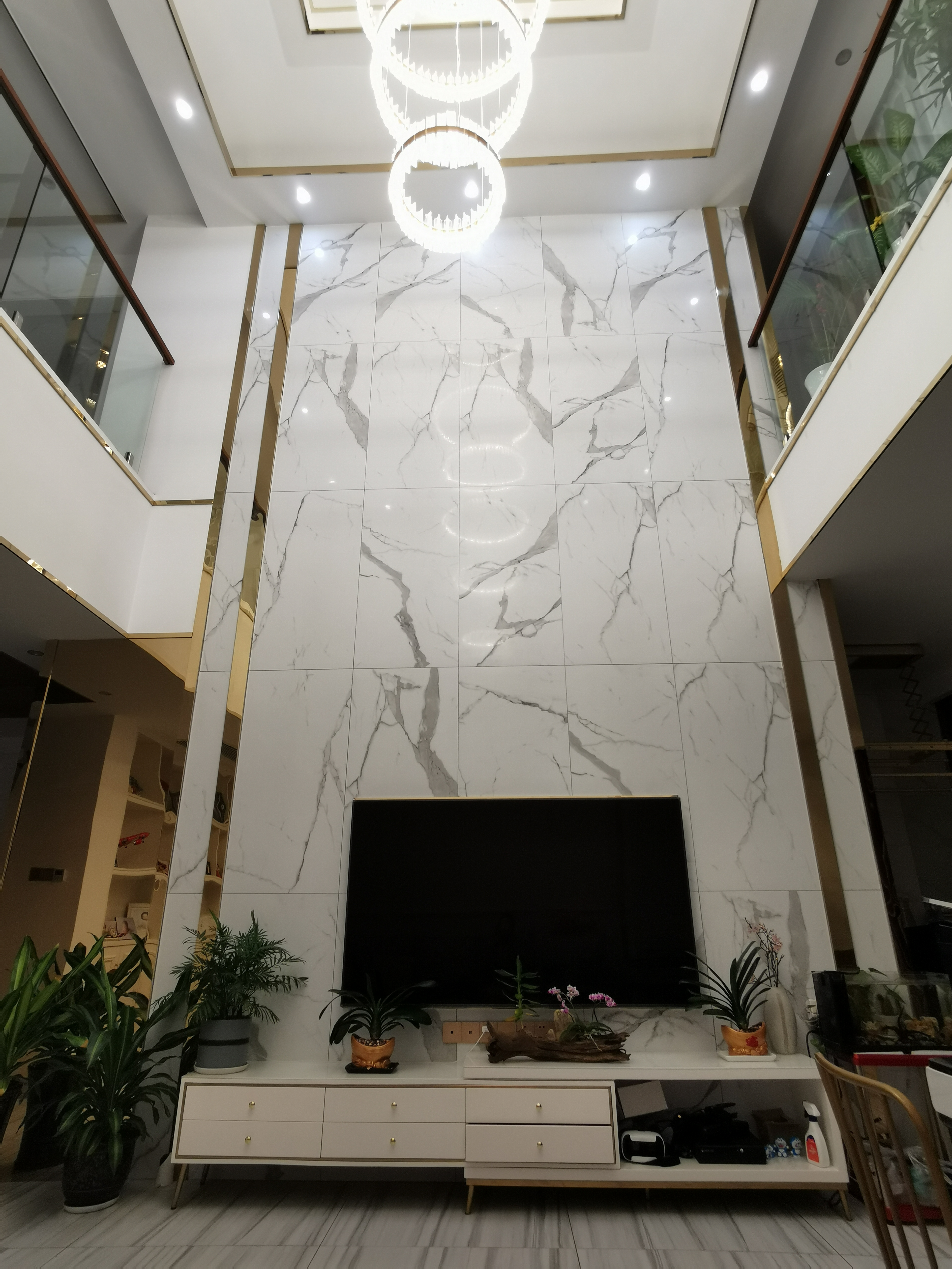 鸿洲江山  6室3厅2卫   14500.00元/月室内图