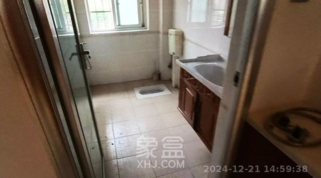 海利科院佳园  3室2厅2卫   2100.00元/月室内图