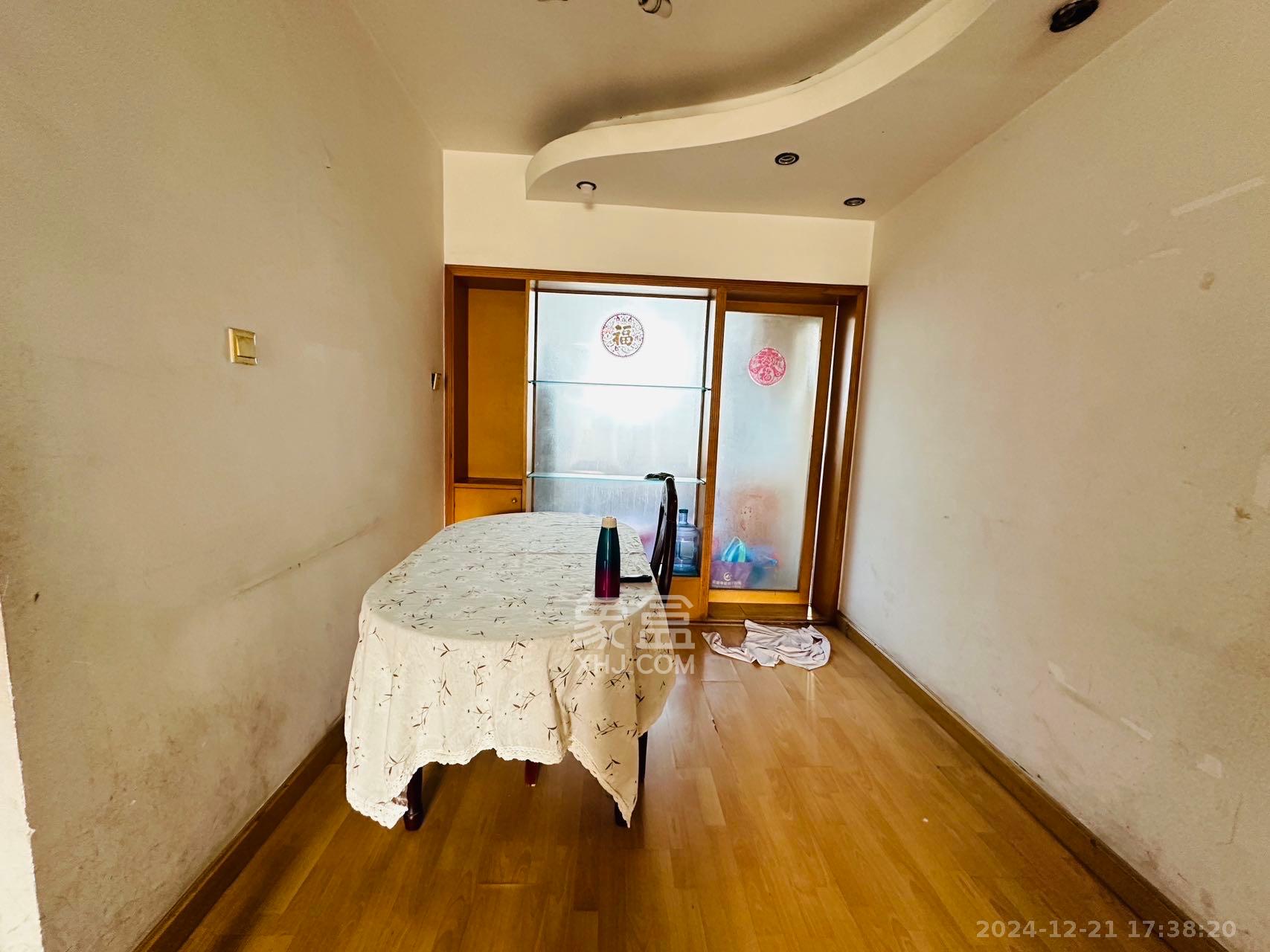 广厦新村  2室1厅1卫    1100.0元/月 广厦新村  2室1厅1卫    1100.0元/月室内图