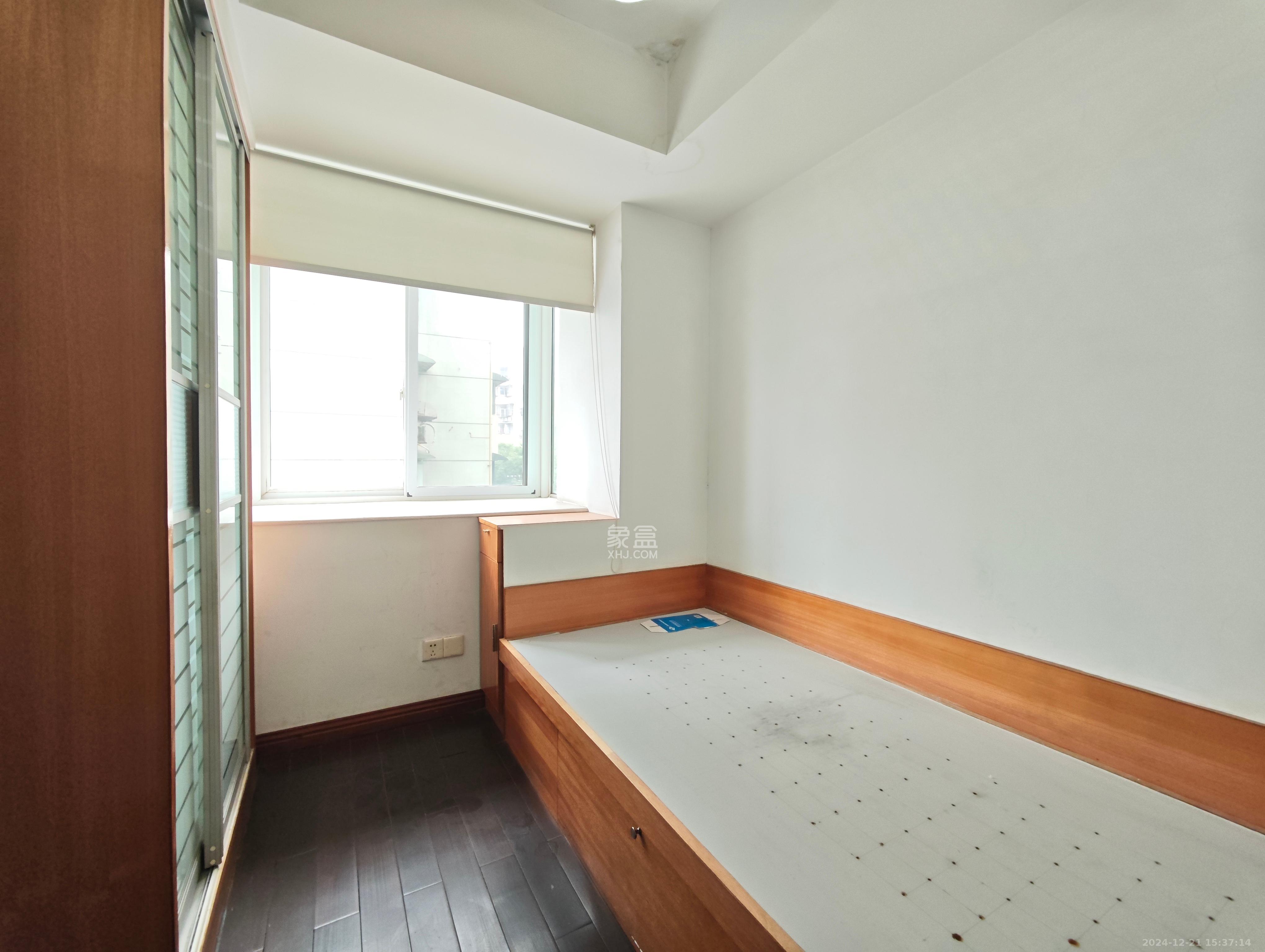 佳润新城（佳润新都）  5室2厅3卫   4000.00元/月室内图