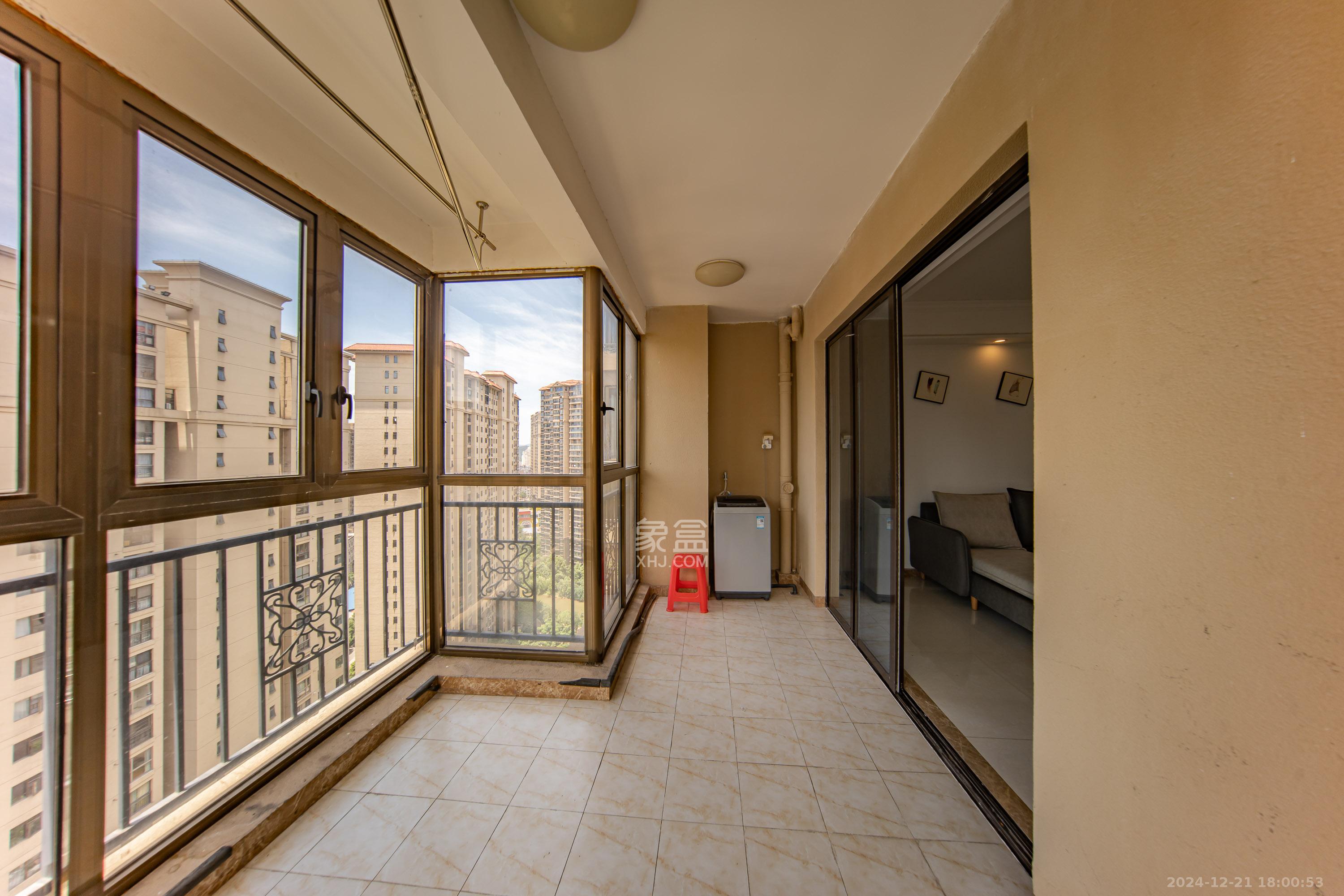 江山帝景哈佛  1室1厅1卫    1800.0元/月户型图