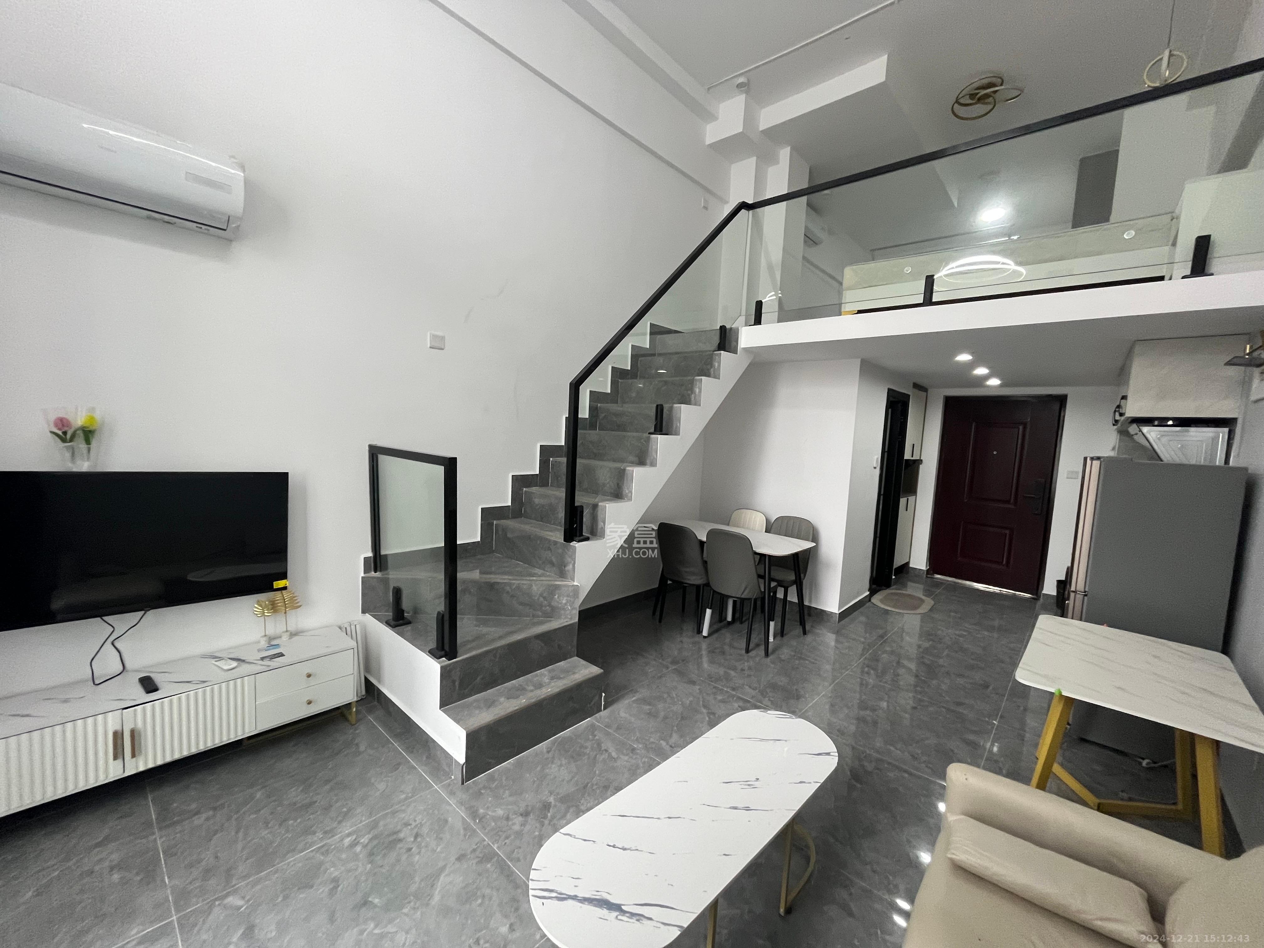 梅溪悦章  1室1厅1卫    2000.0元/月室内图