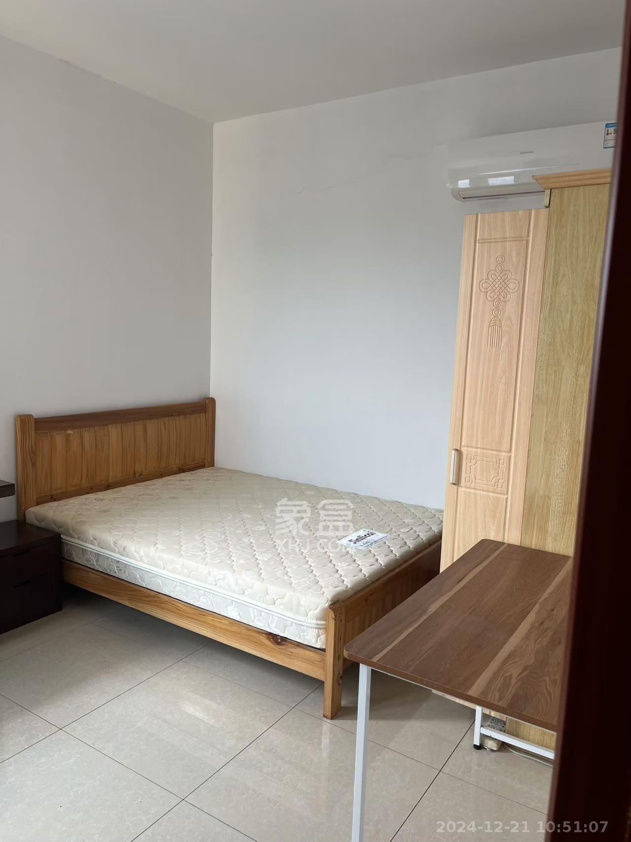 万里时代  3室2厅1卫    3000.0元/月室内图