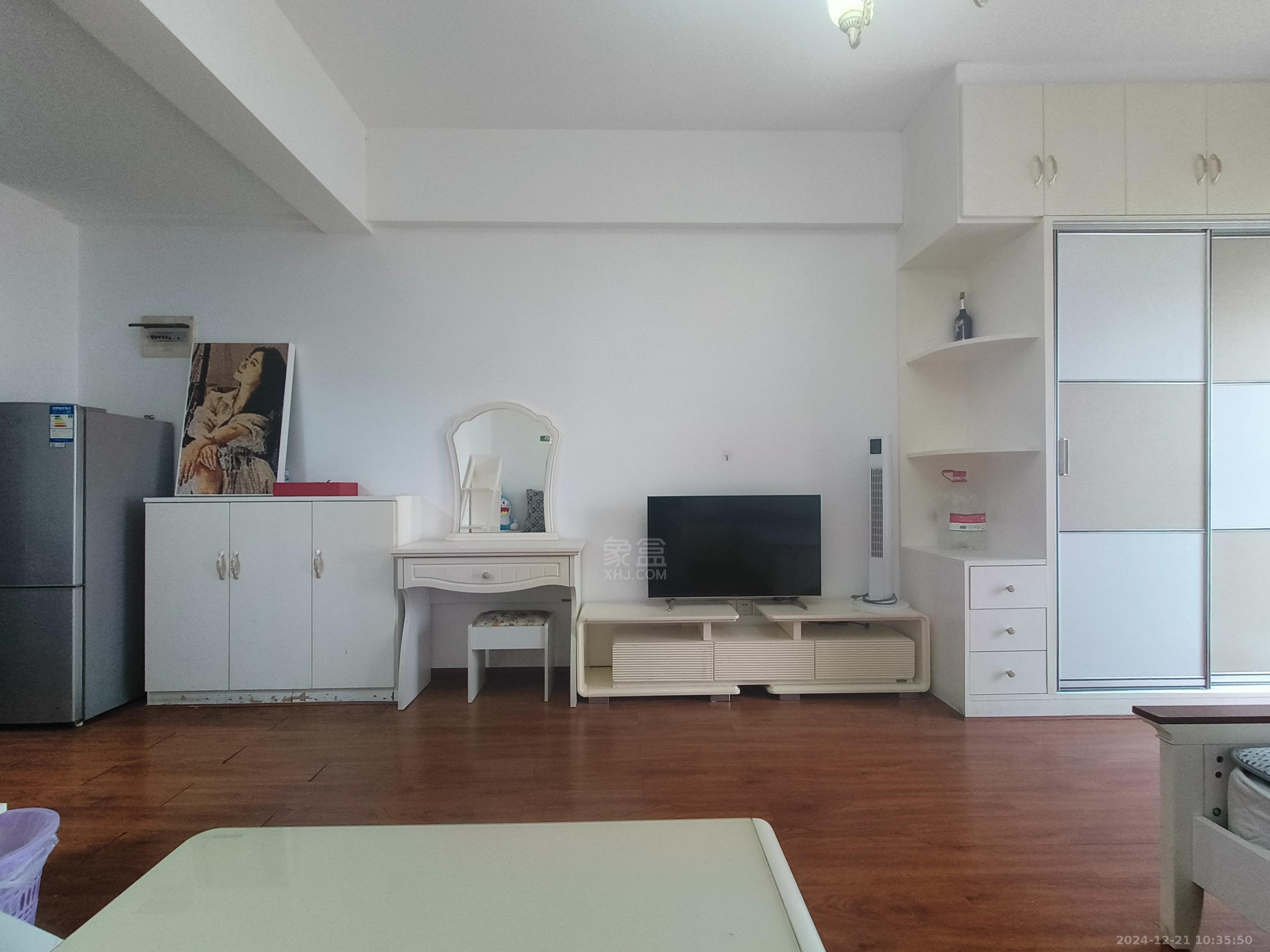 中泰财富湘江 1室1厅1卫 1400.0元/月 中泰财富湘江 1室1厅1卫 1400.0元/月室内图