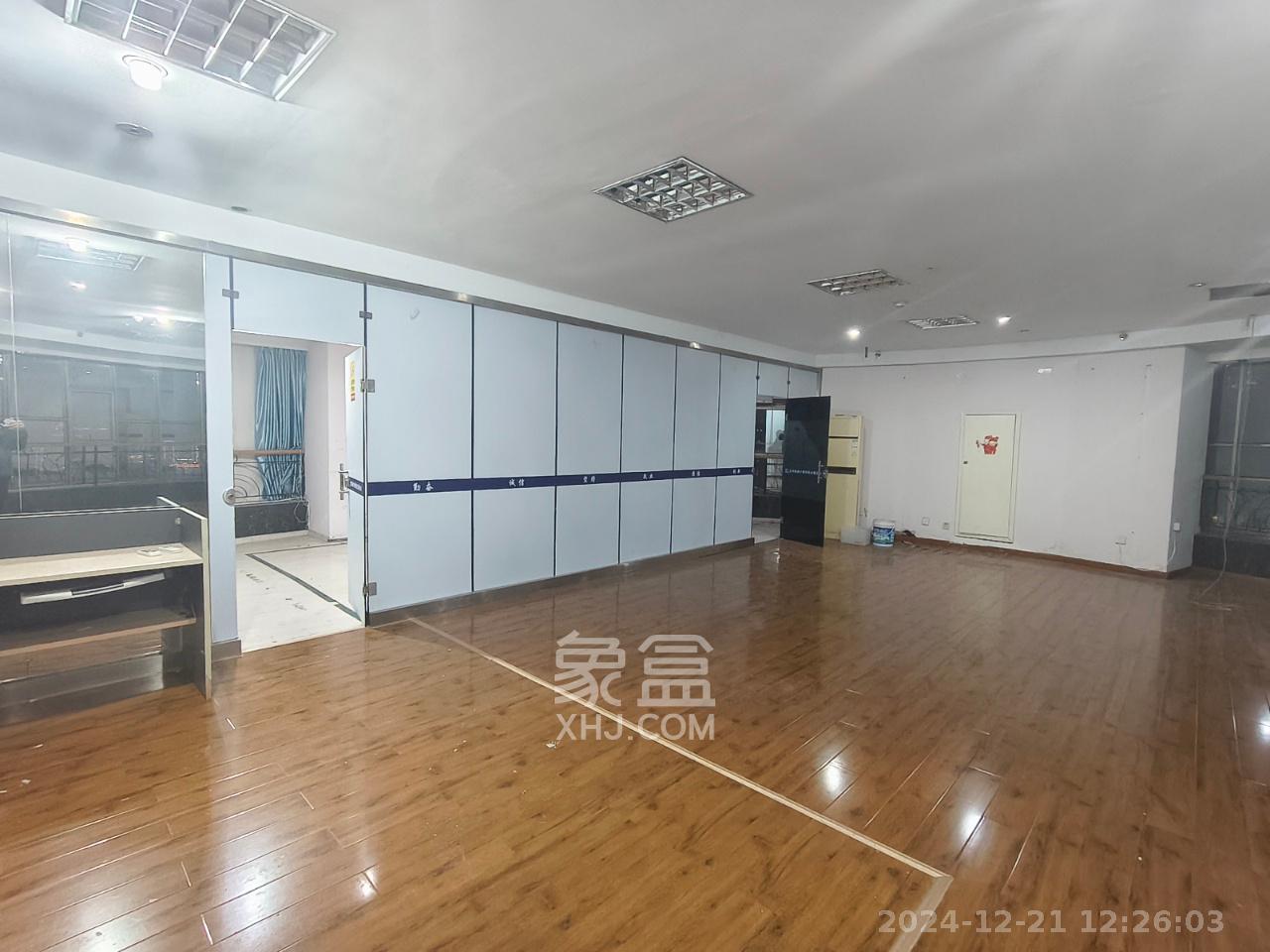 雨花大厦（云海大厦）  3室1厅1卫   7000.00元/月室内图