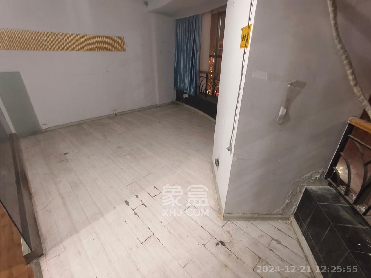 雨花大厦（云海大厦）  3室1厅1卫   7000.00元/月室内图