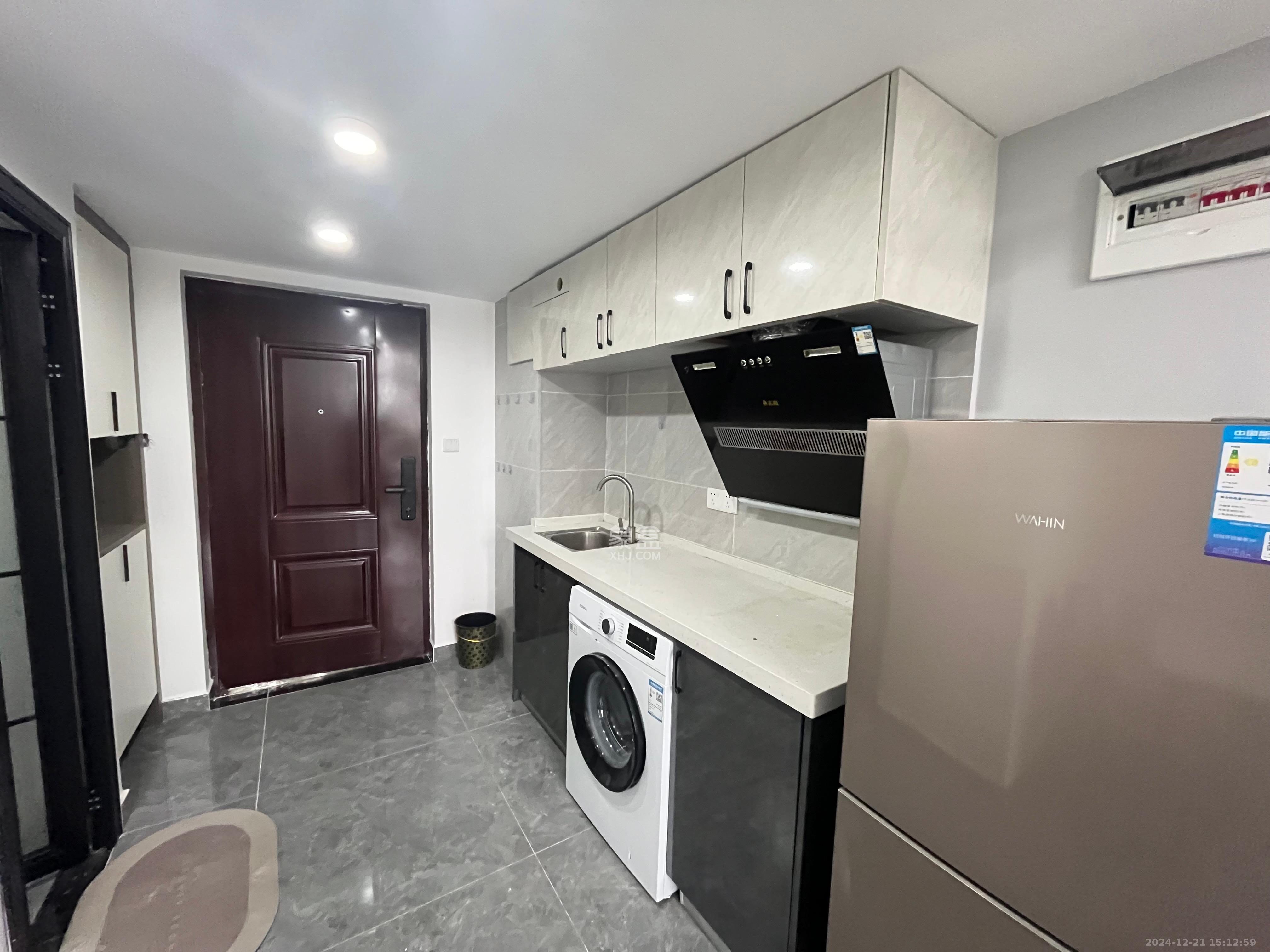 梅溪悦章  1室1厅1卫    2000.0元/月室内图