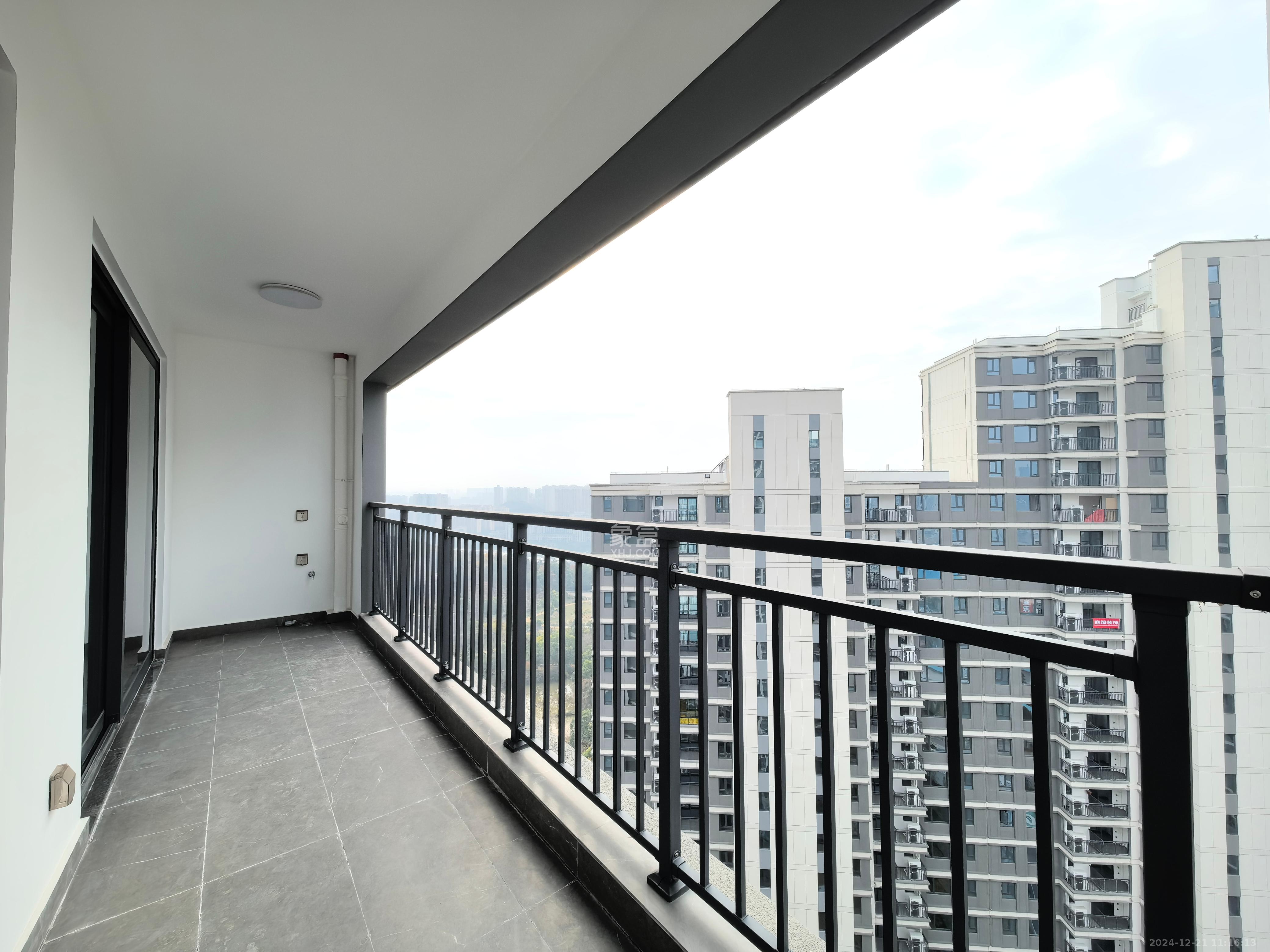 中海星樾府 3室2厅2卫 3000.0元/月 中海星樾府 3室2厅2卫 3000.0元/月室内图