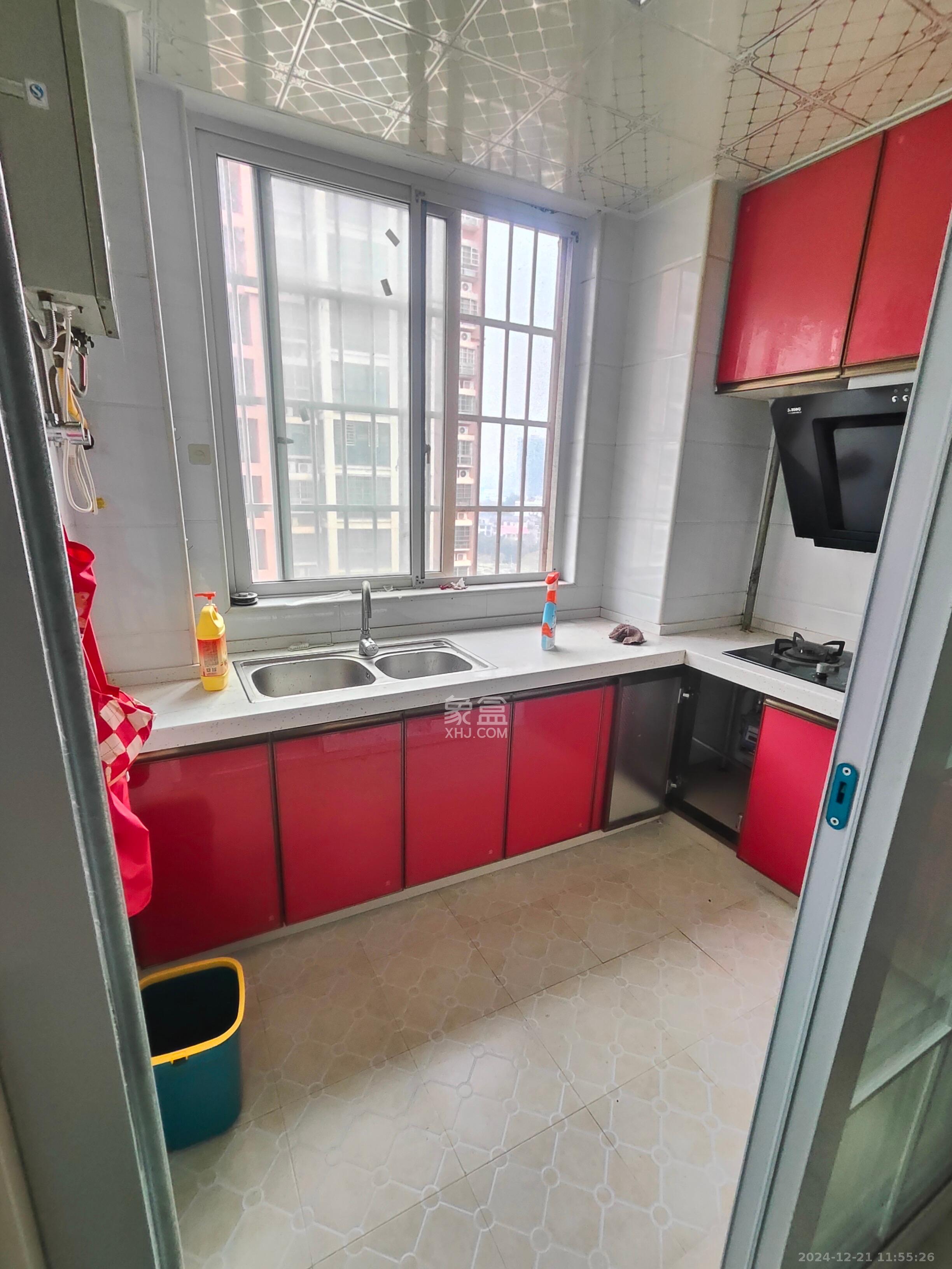 和润园一、二期 2室2厅1卫 1800.0元/月 和润园一、二期 2室2厅1卫 1800.0元/月室内图