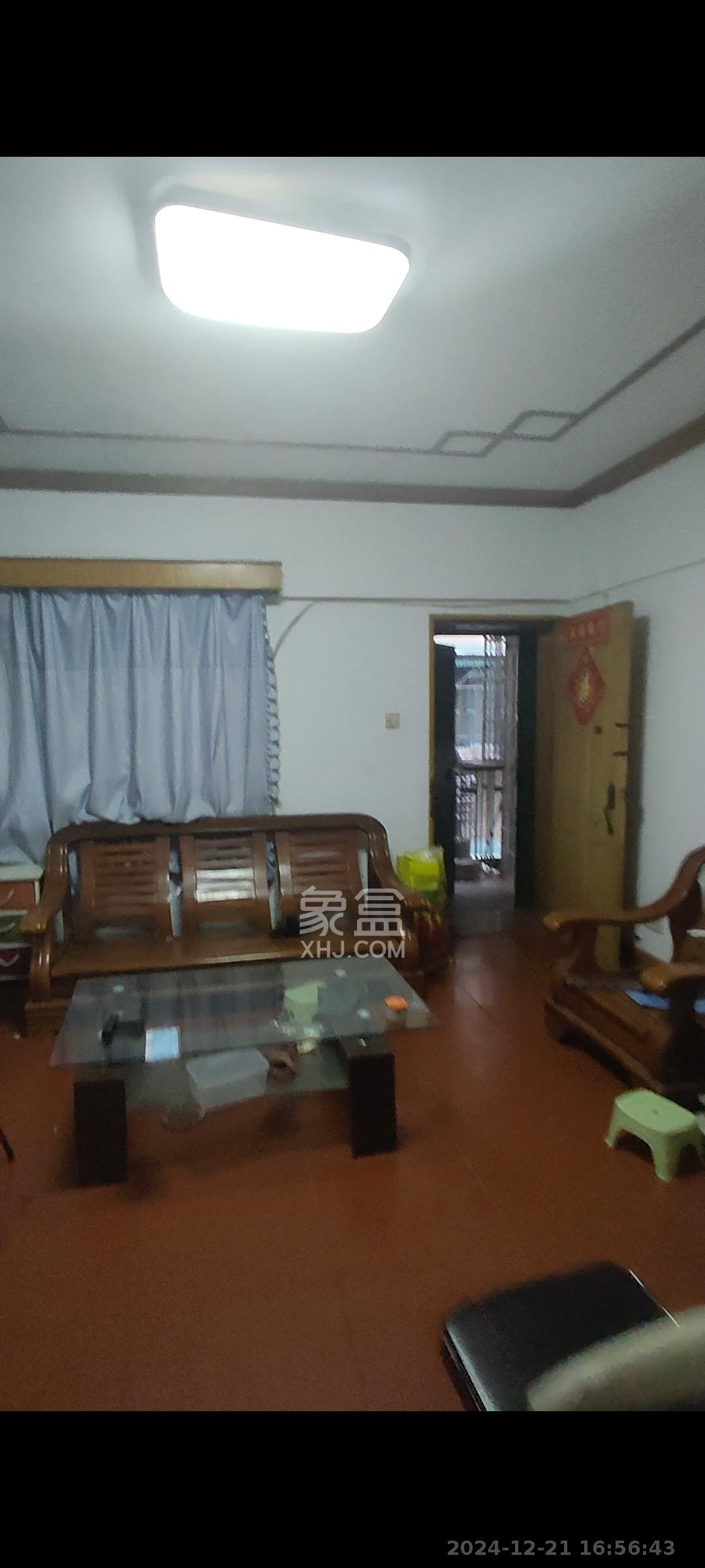 白沙啤酒公寓  2室1厅1卫    1300.0元/月 白沙啤酒公寓  2室1厅1卫    1300.0元/月室内图