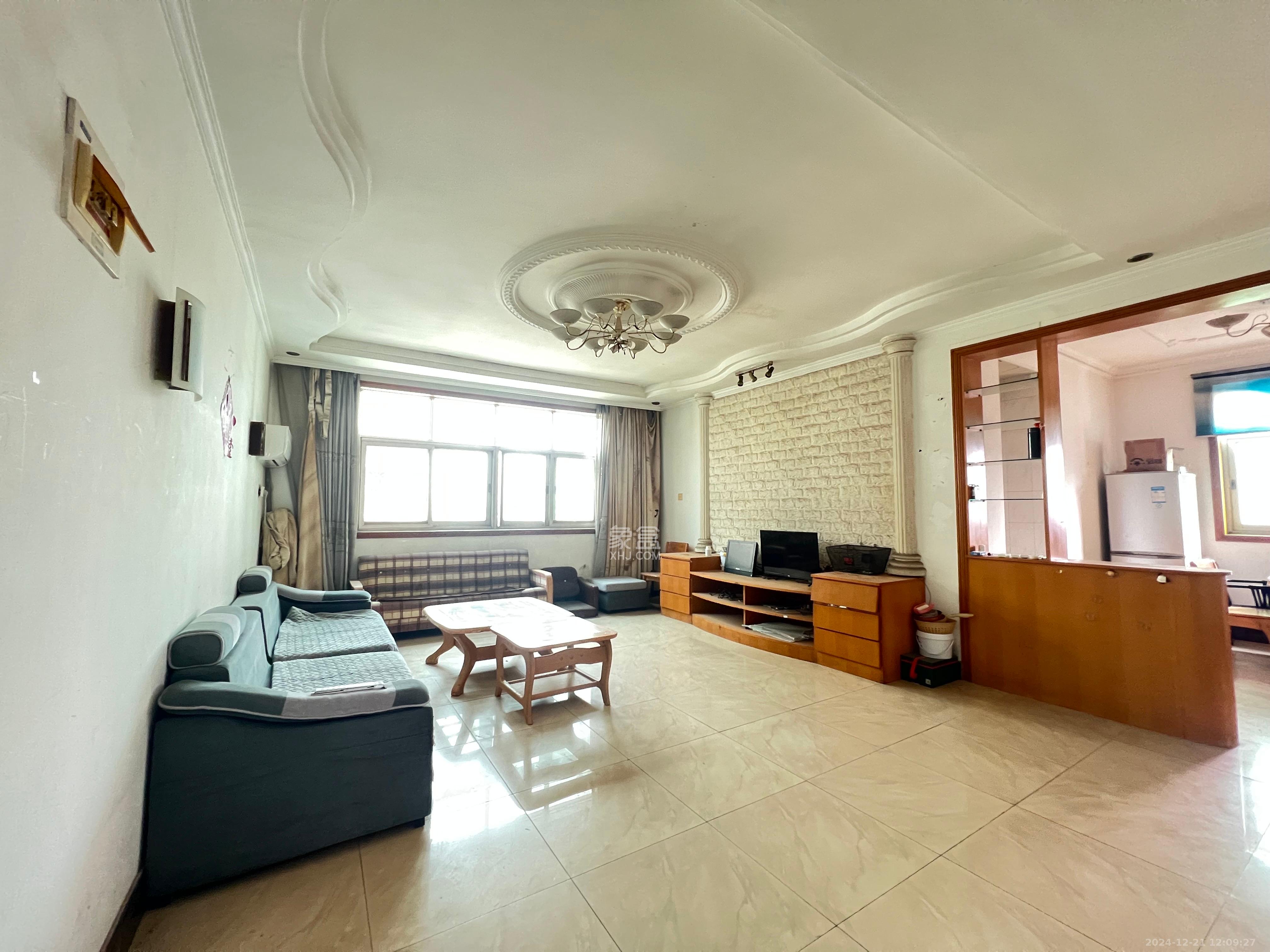 天剑路扫把塘检察院宿舍  3室2厅1卫    1600.0元/月 天剑路扫把塘检察院宿舍  3室2厅1卫    1600.0元/月